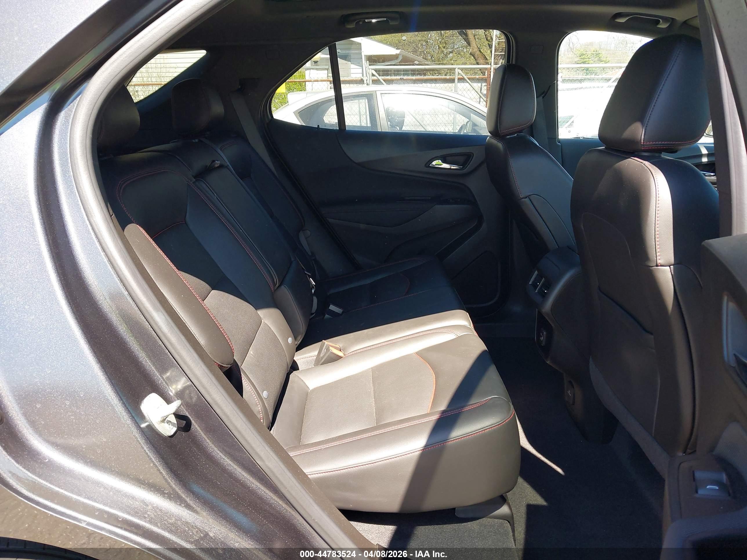 CHEVROLET EQUINOX image 8