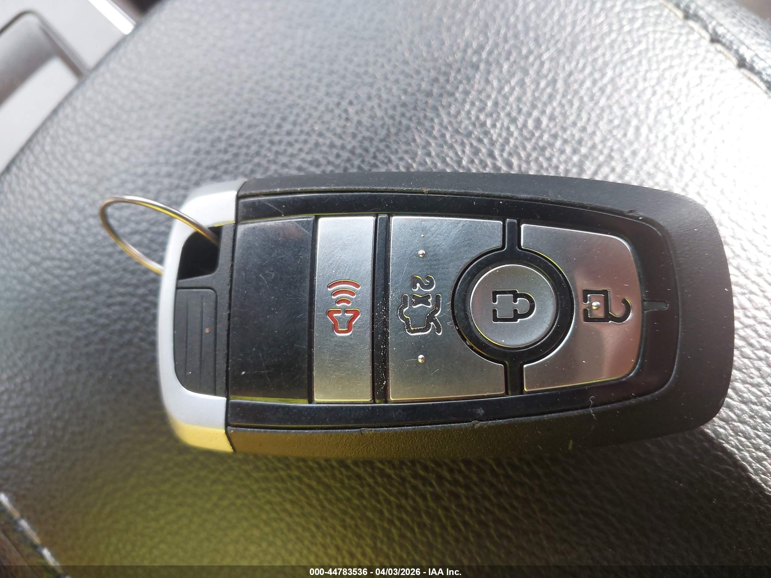 FORD FUSION image 11