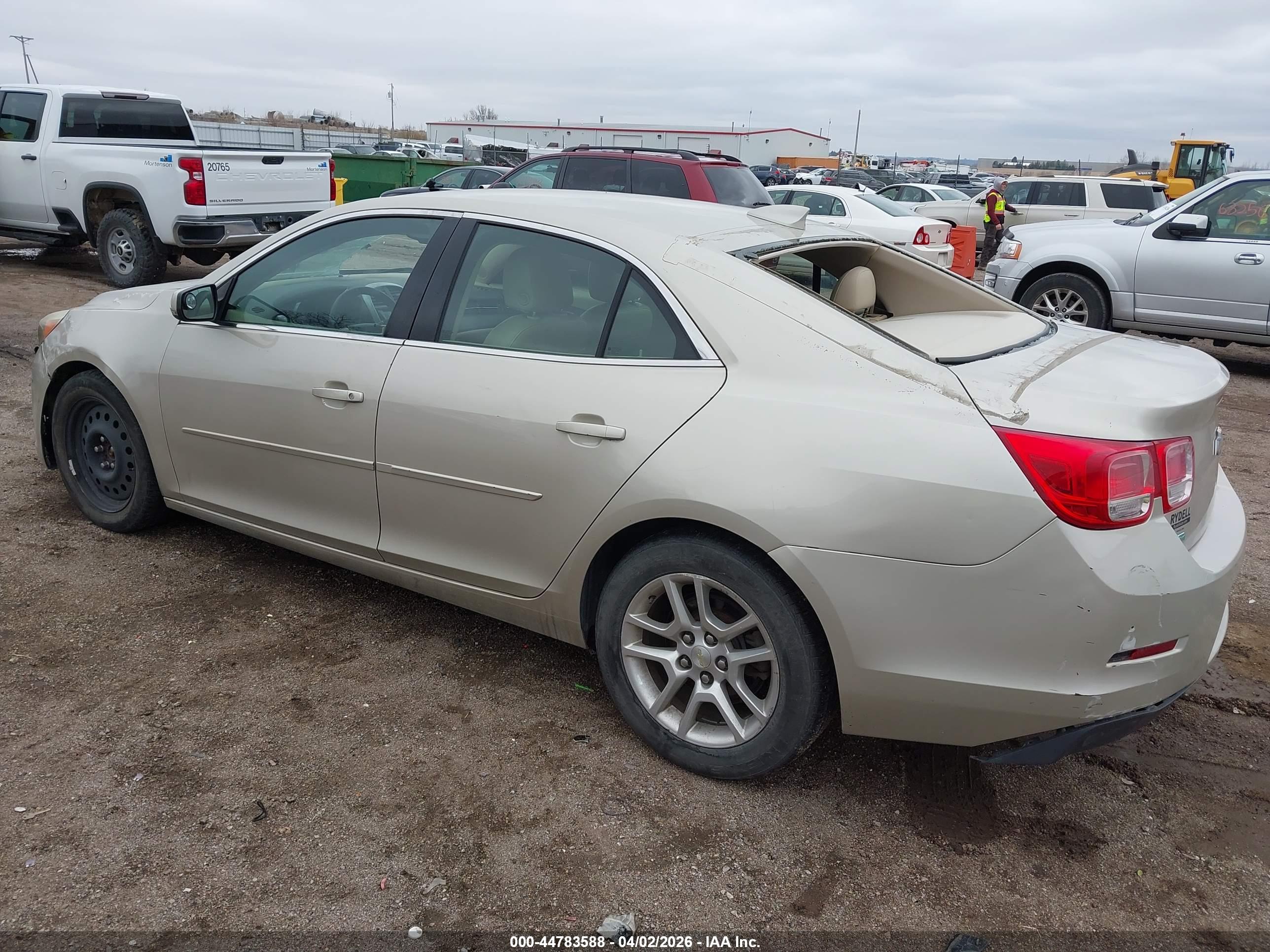 CHEVROLET MALIBU image 3