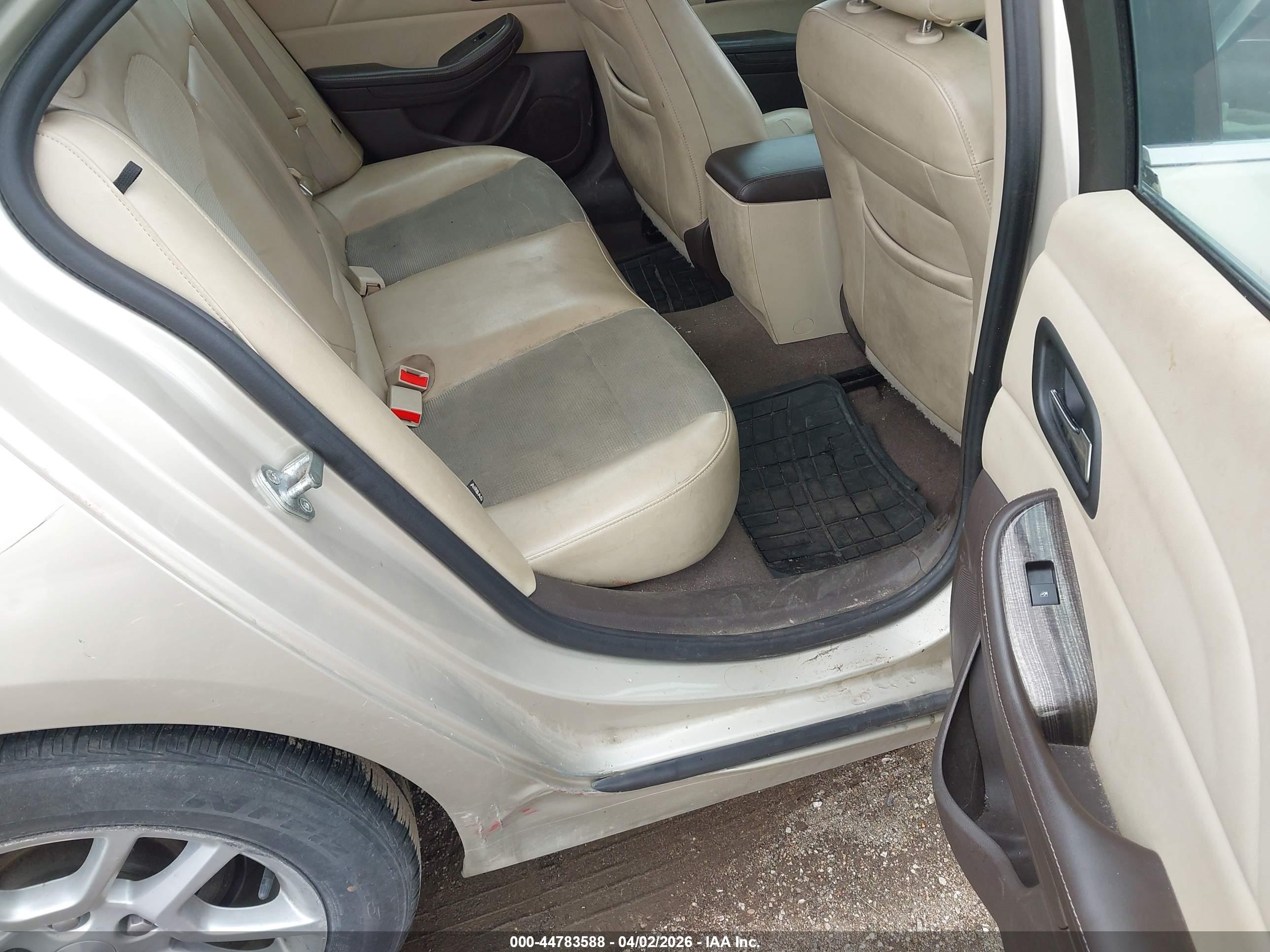 CHEVROLET MALIBU image 8