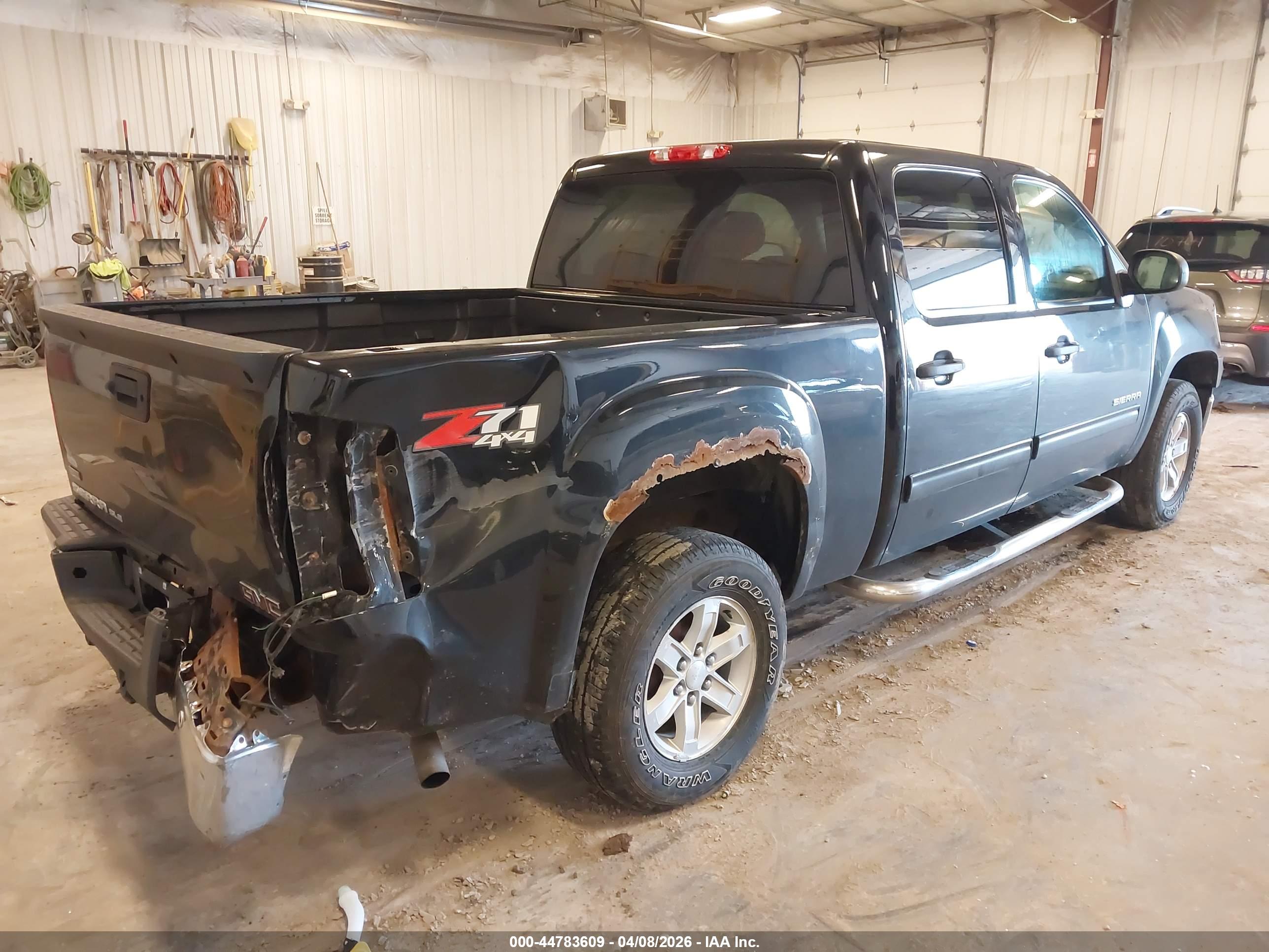 GMC SIERRA image 4