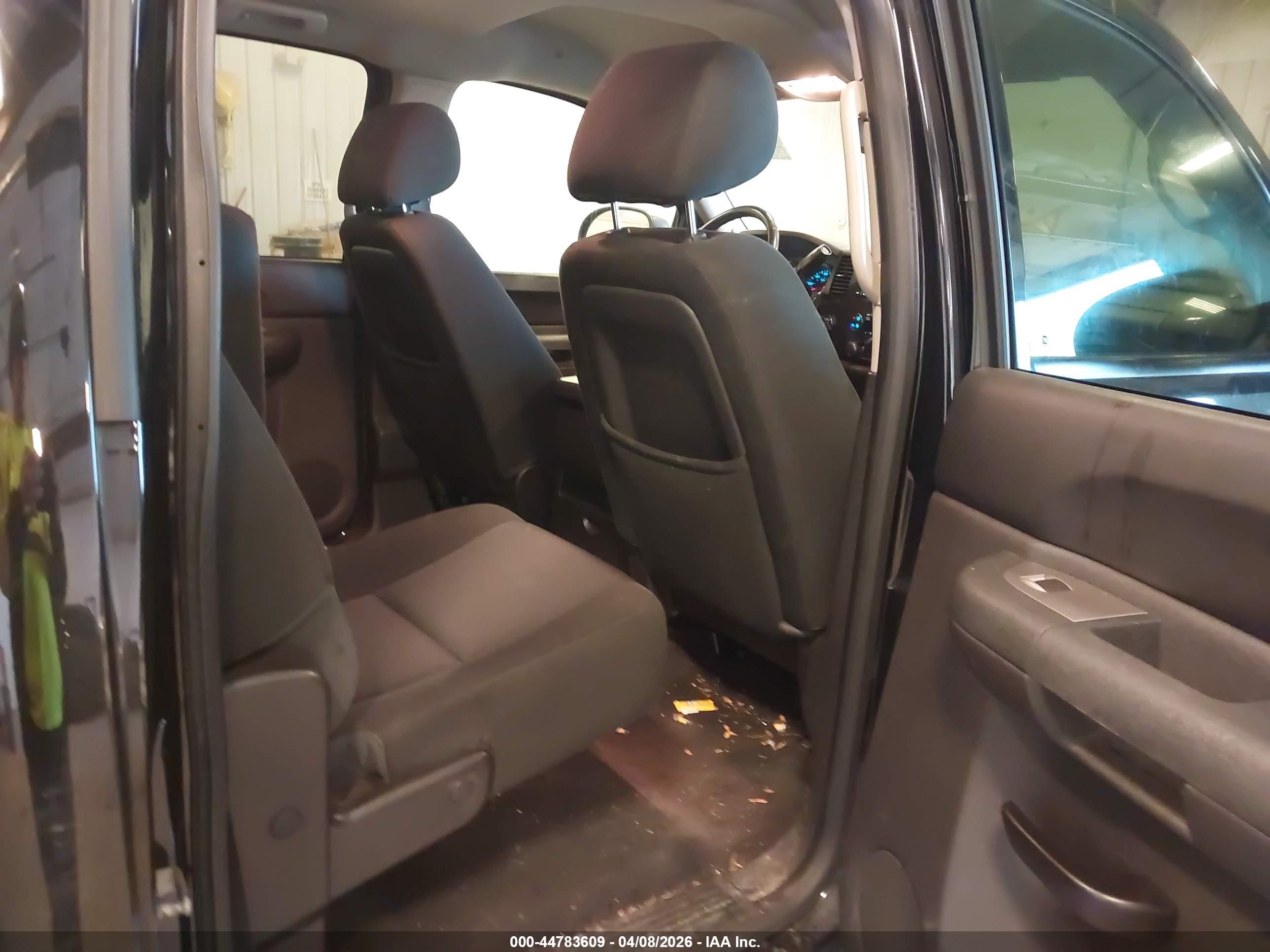 GMC SIERRA image 8