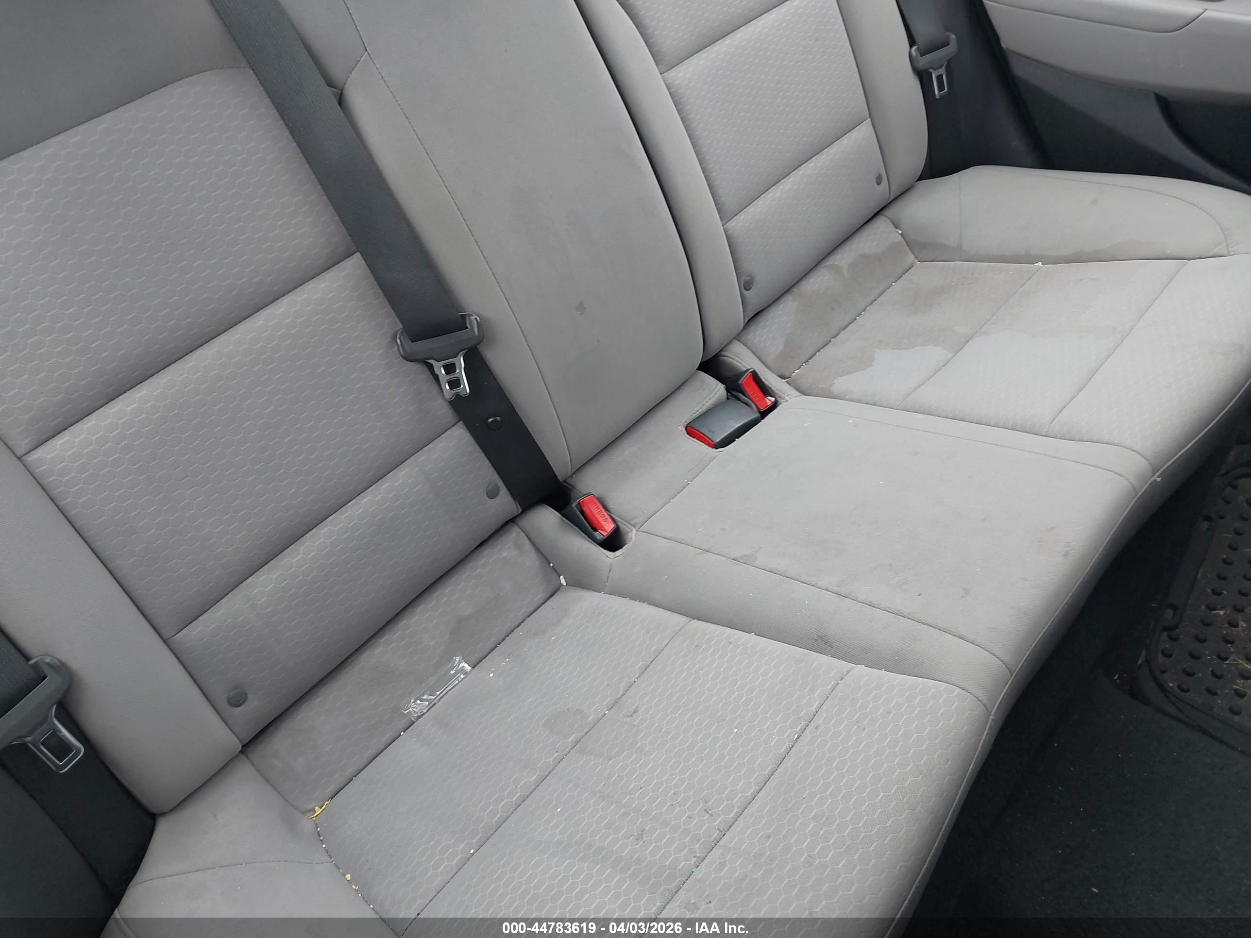 HYUNDAI ELANTRA image 8