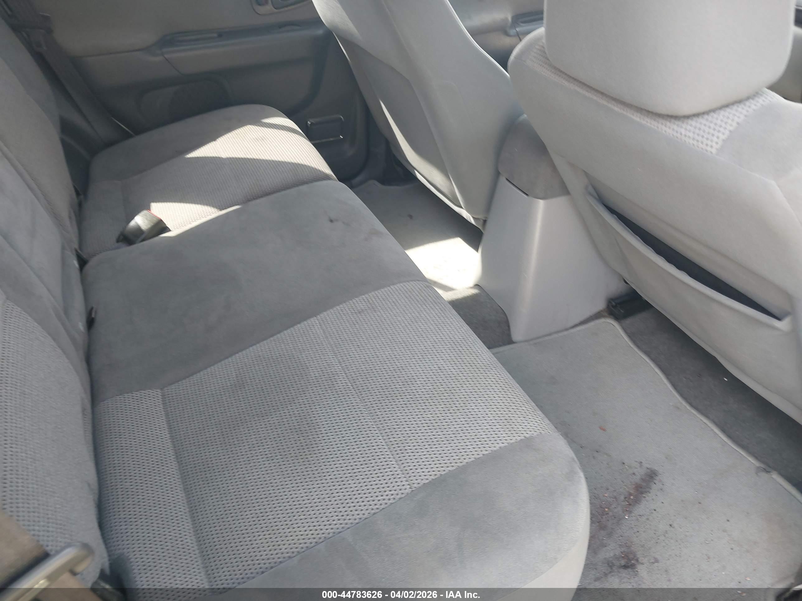 MITSUBISHI MONTERO image 8