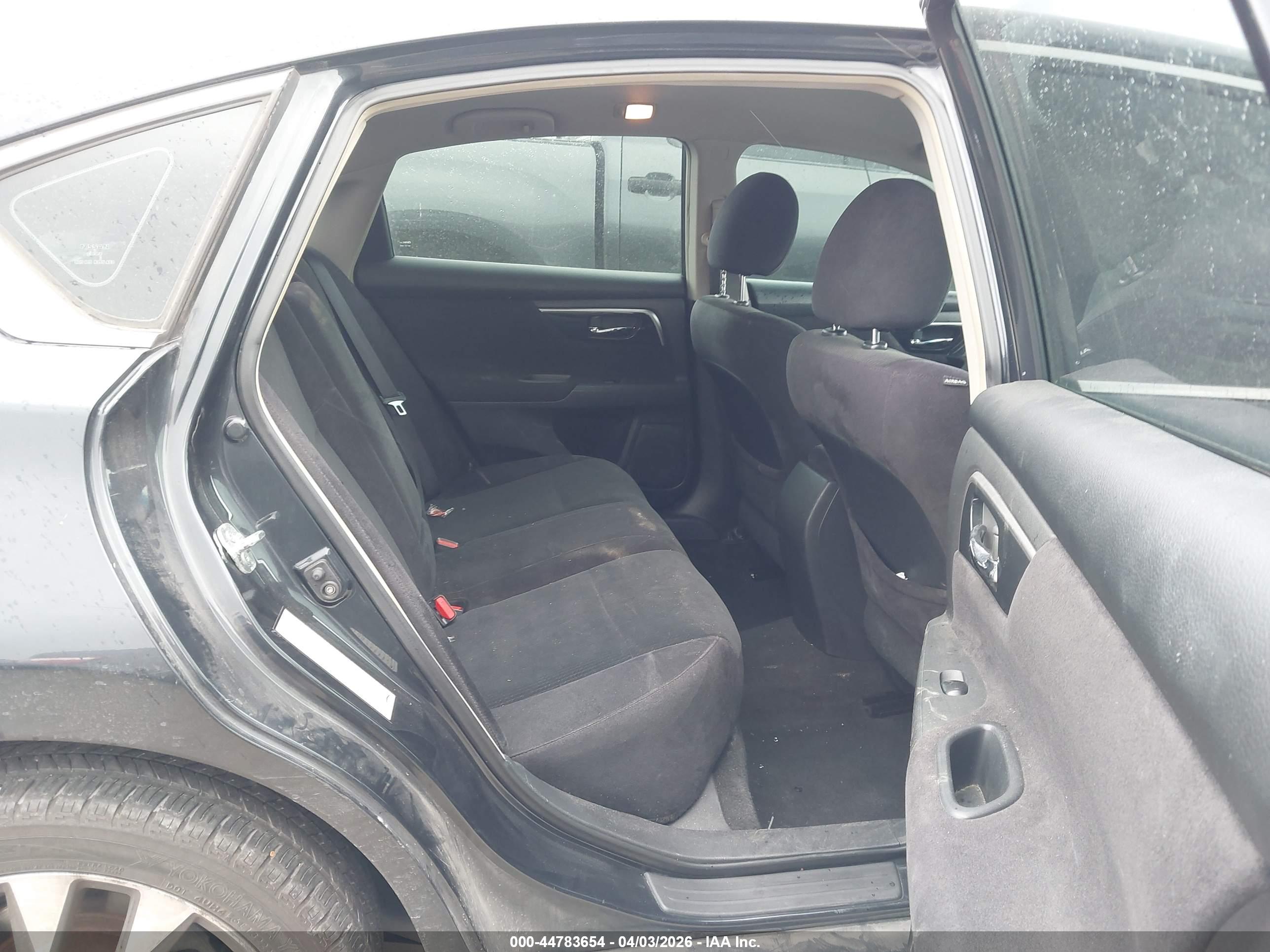 NISSAN ALTIMA image 8