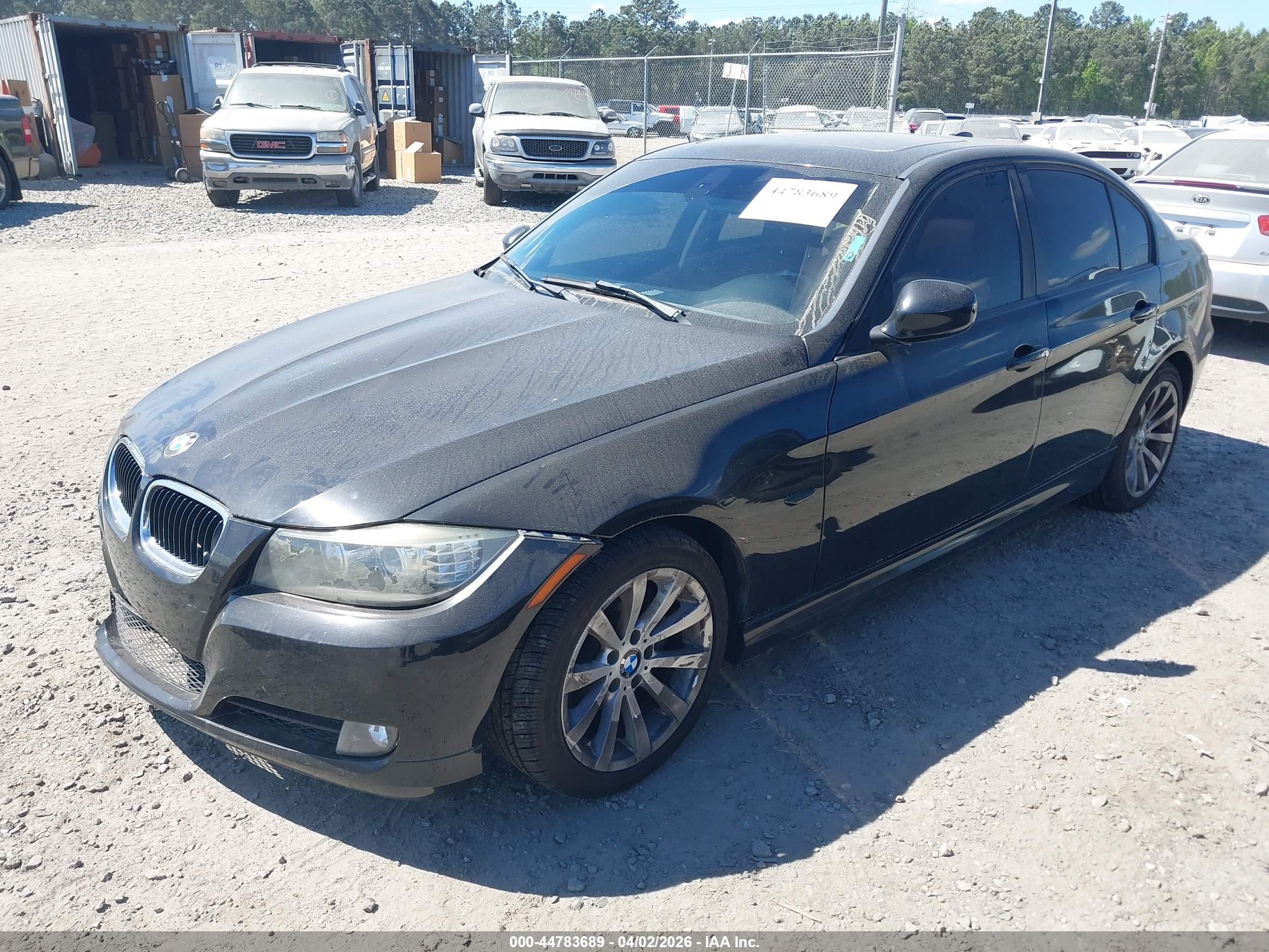BMW 328I image 2