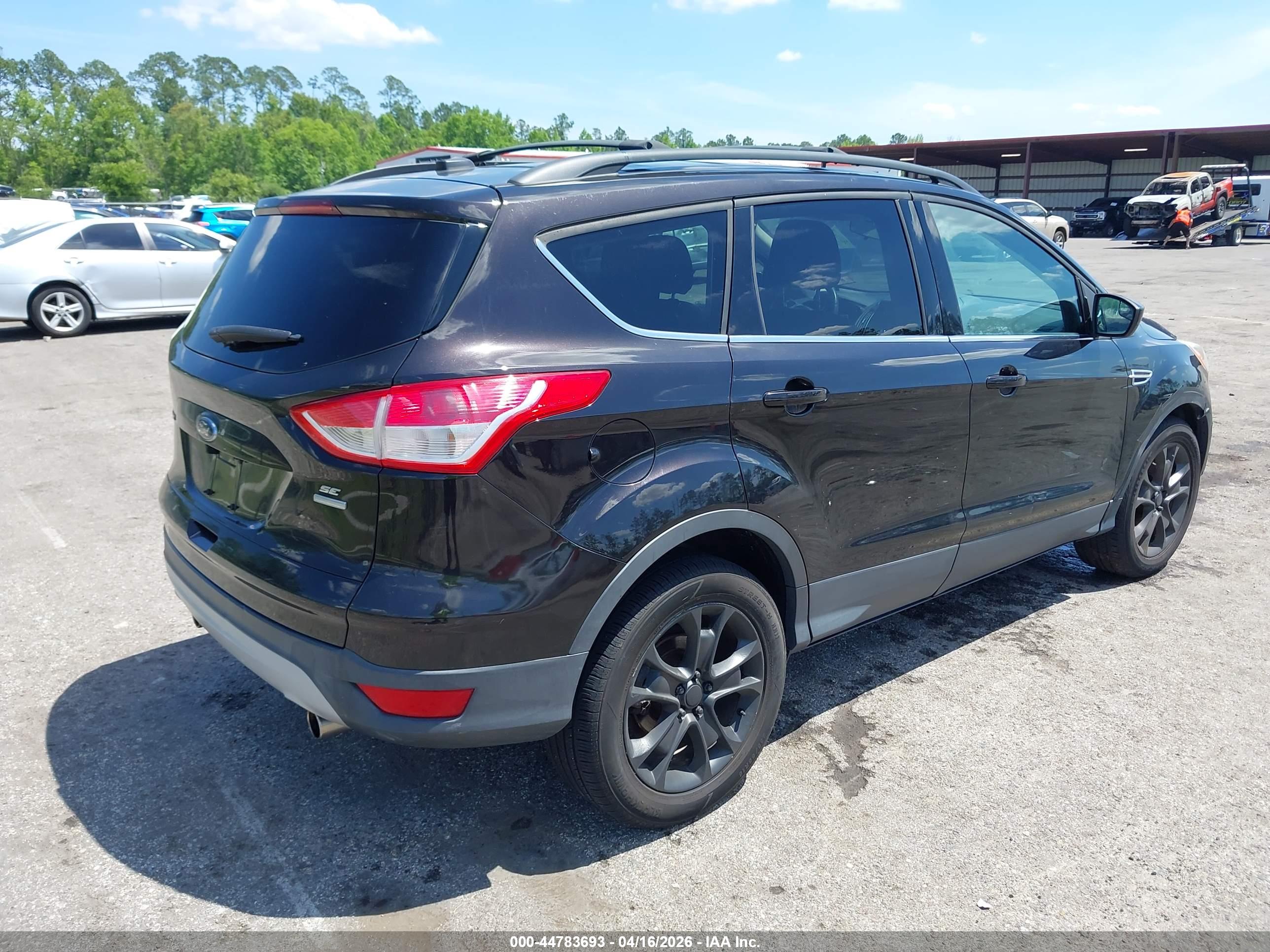 FORD ESCAPE image 4