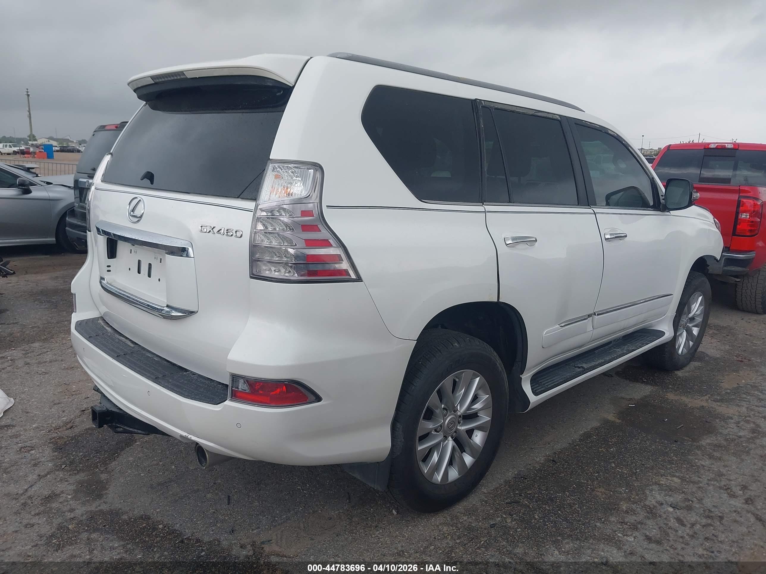 LEXUS GX image 4