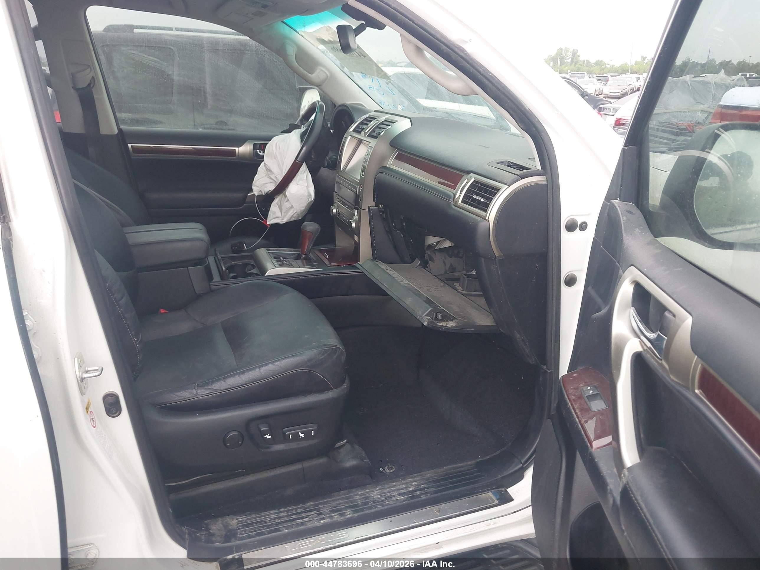 LEXUS GX image 5
