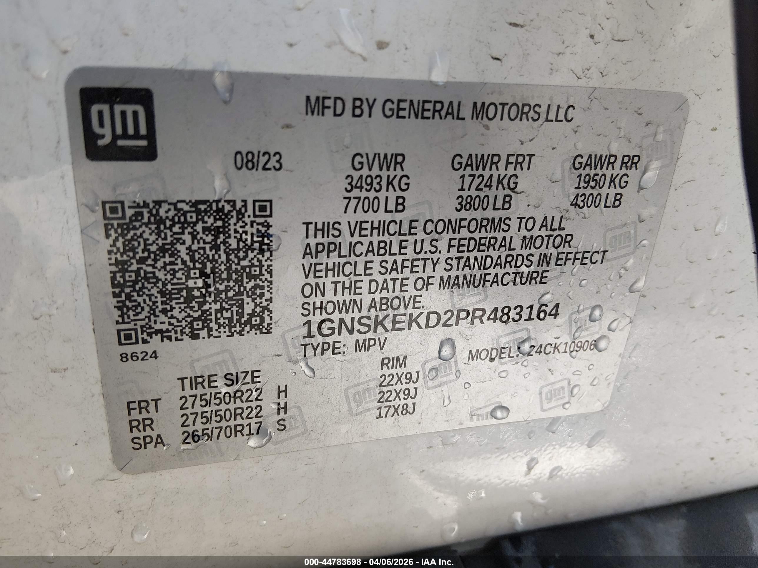 CHEVROLET SUBURBAN image 9