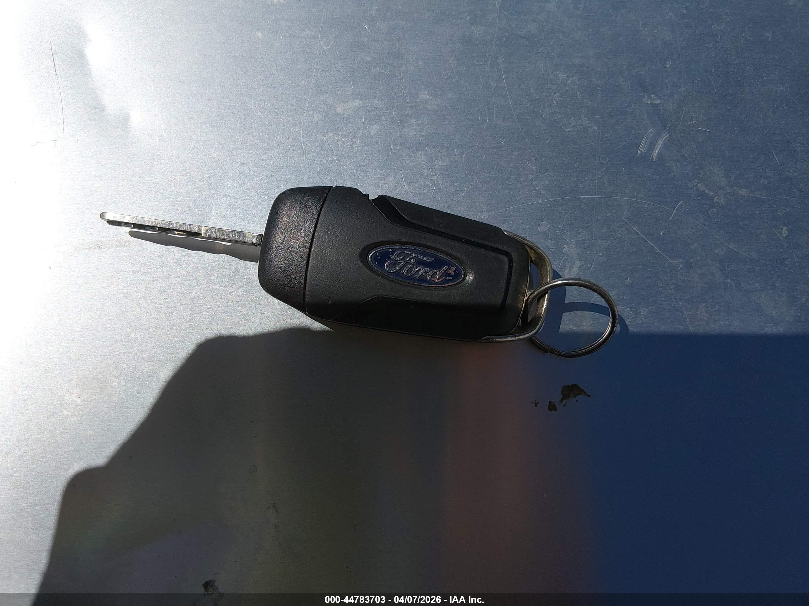 FORD FUSION image 11