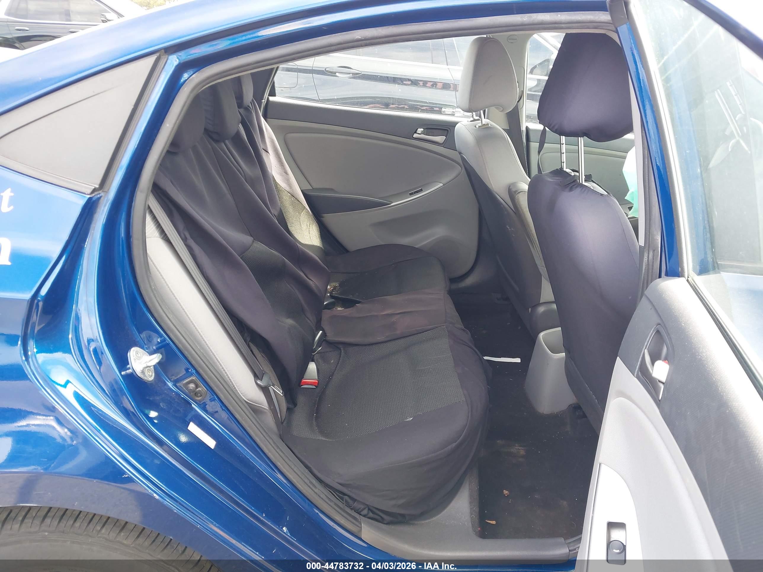 HYUNDAI ACCENT image 8