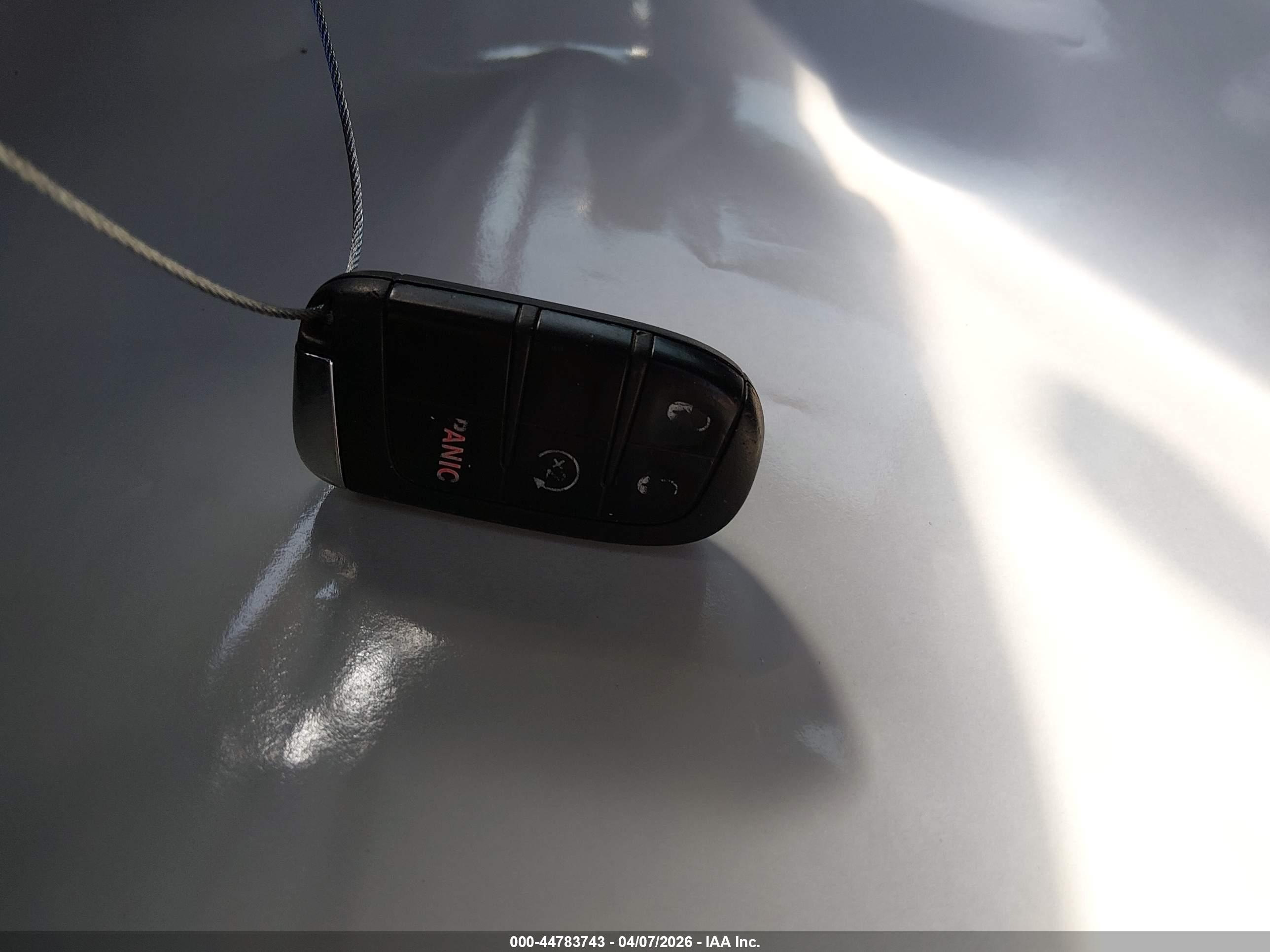JEEP RENEGADE image 11