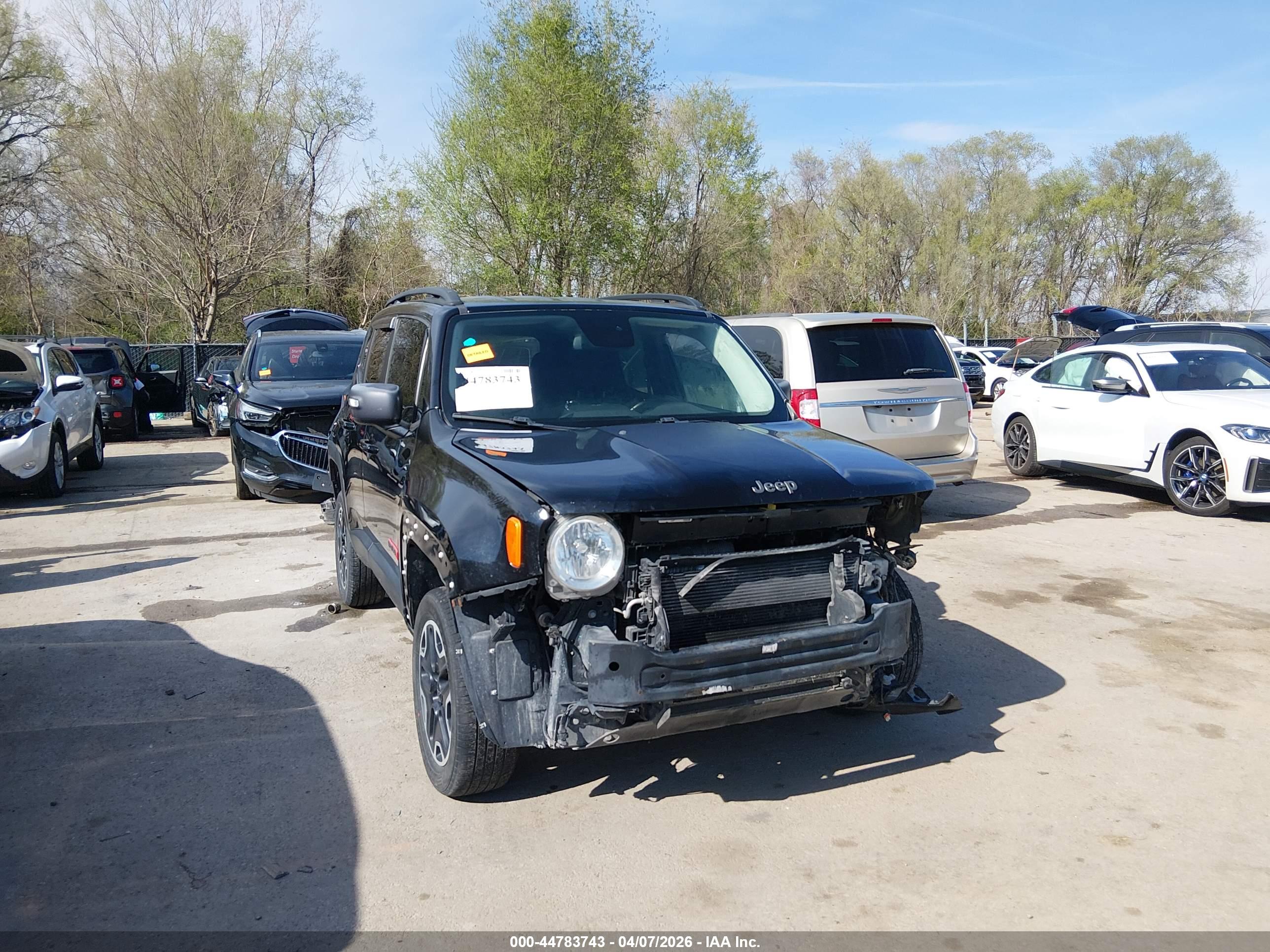 JEEP RENEGADE image 6