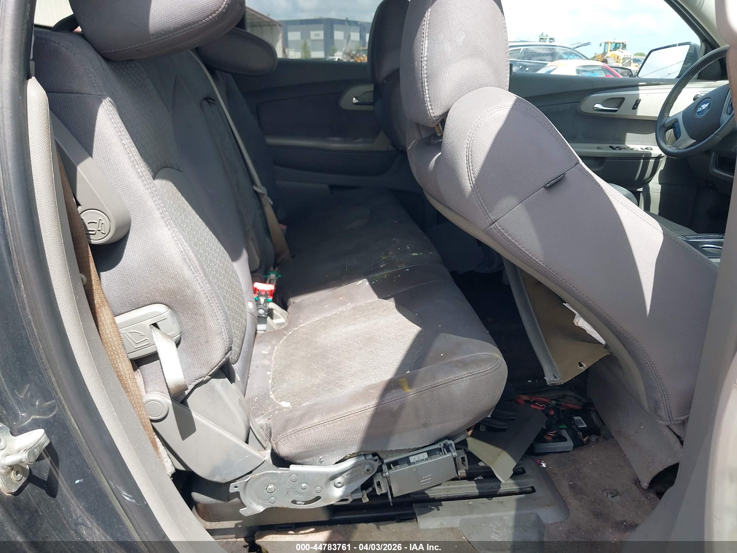 CHEVROLET TRAVERSE image 8