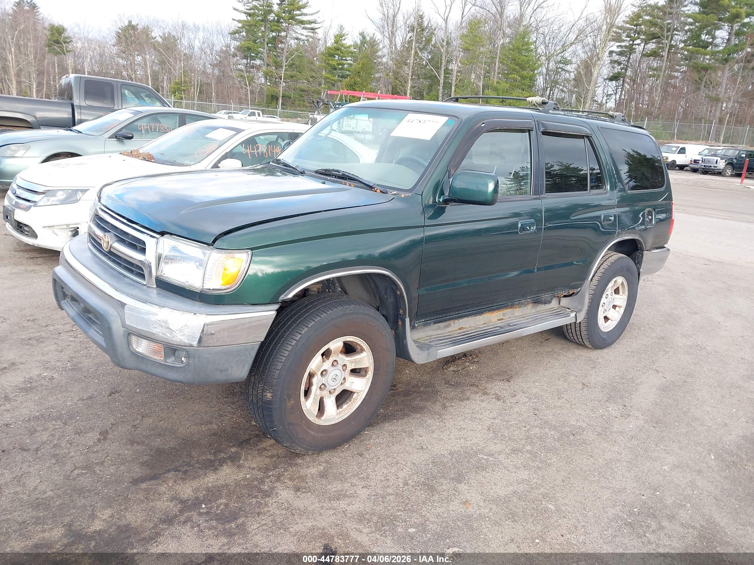 TOYOTA 4RUNNER image 2