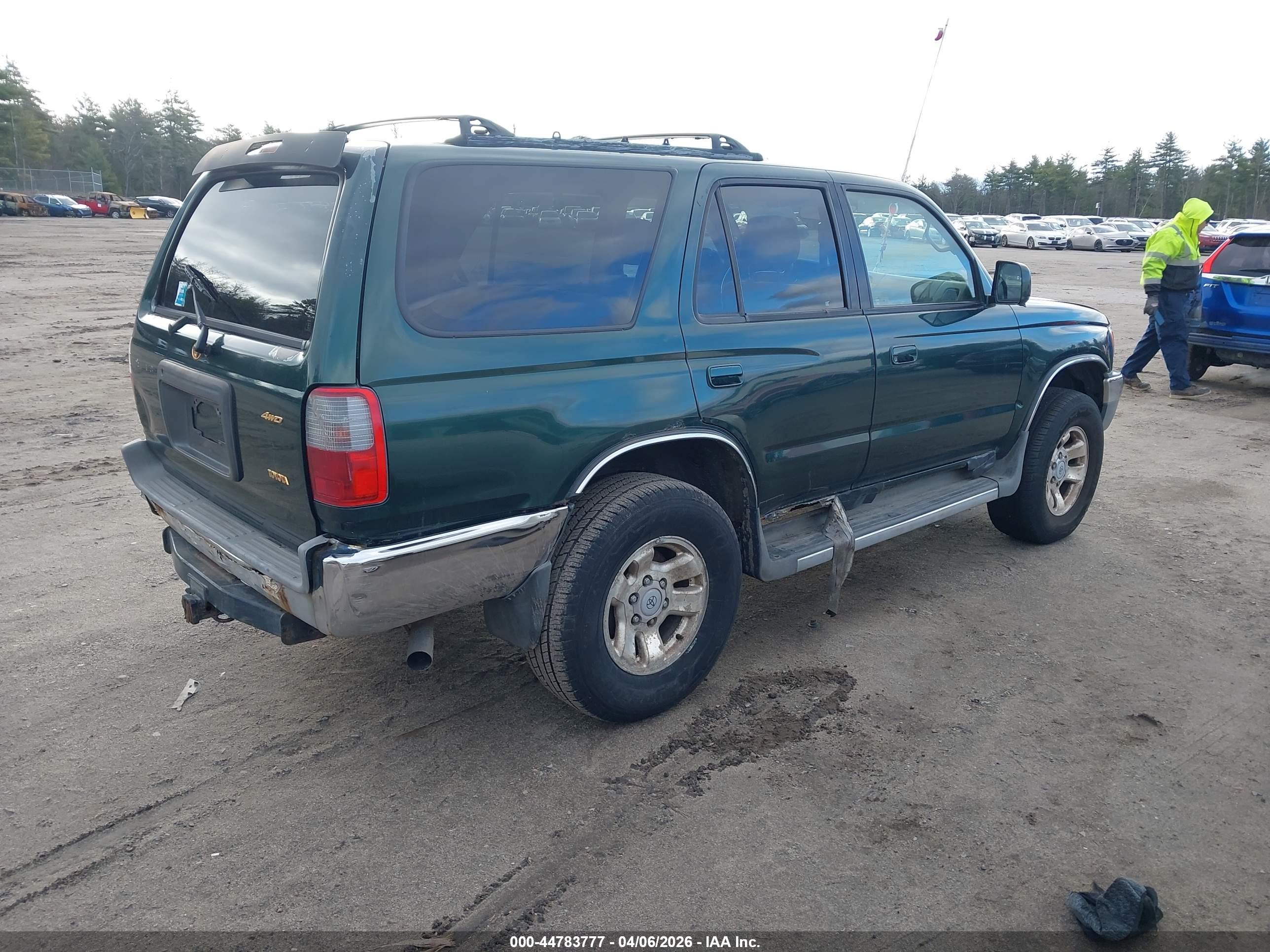 TOYOTA 4RUNNER image 4