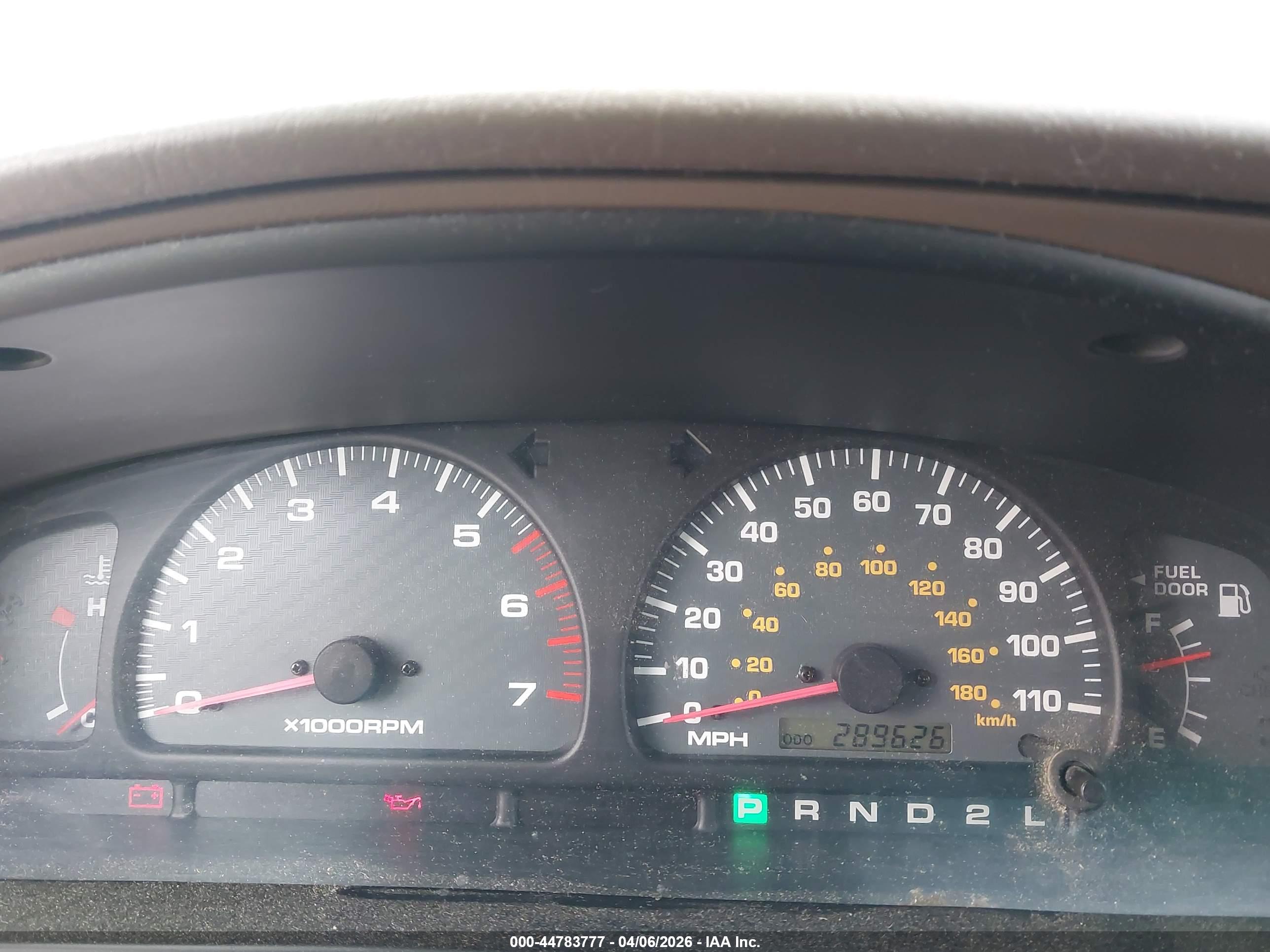 TOYOTA 4RUNNER image 7