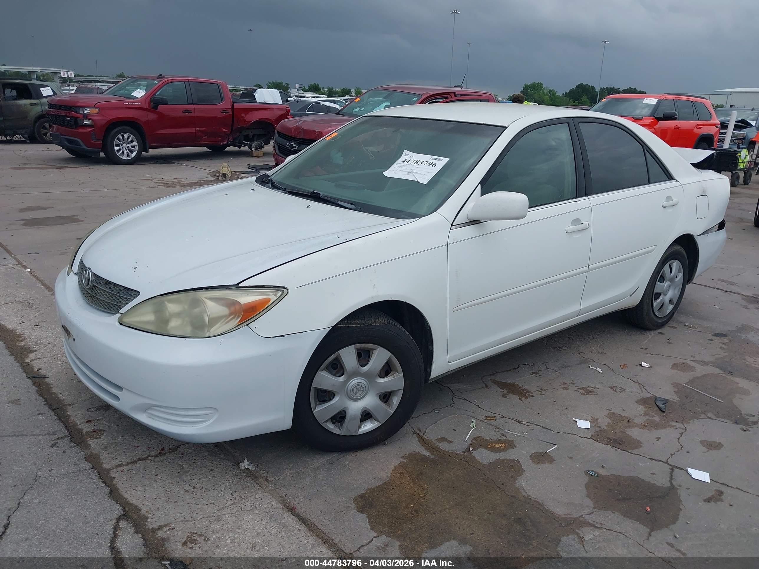 TOYOTA CAMRY image 2