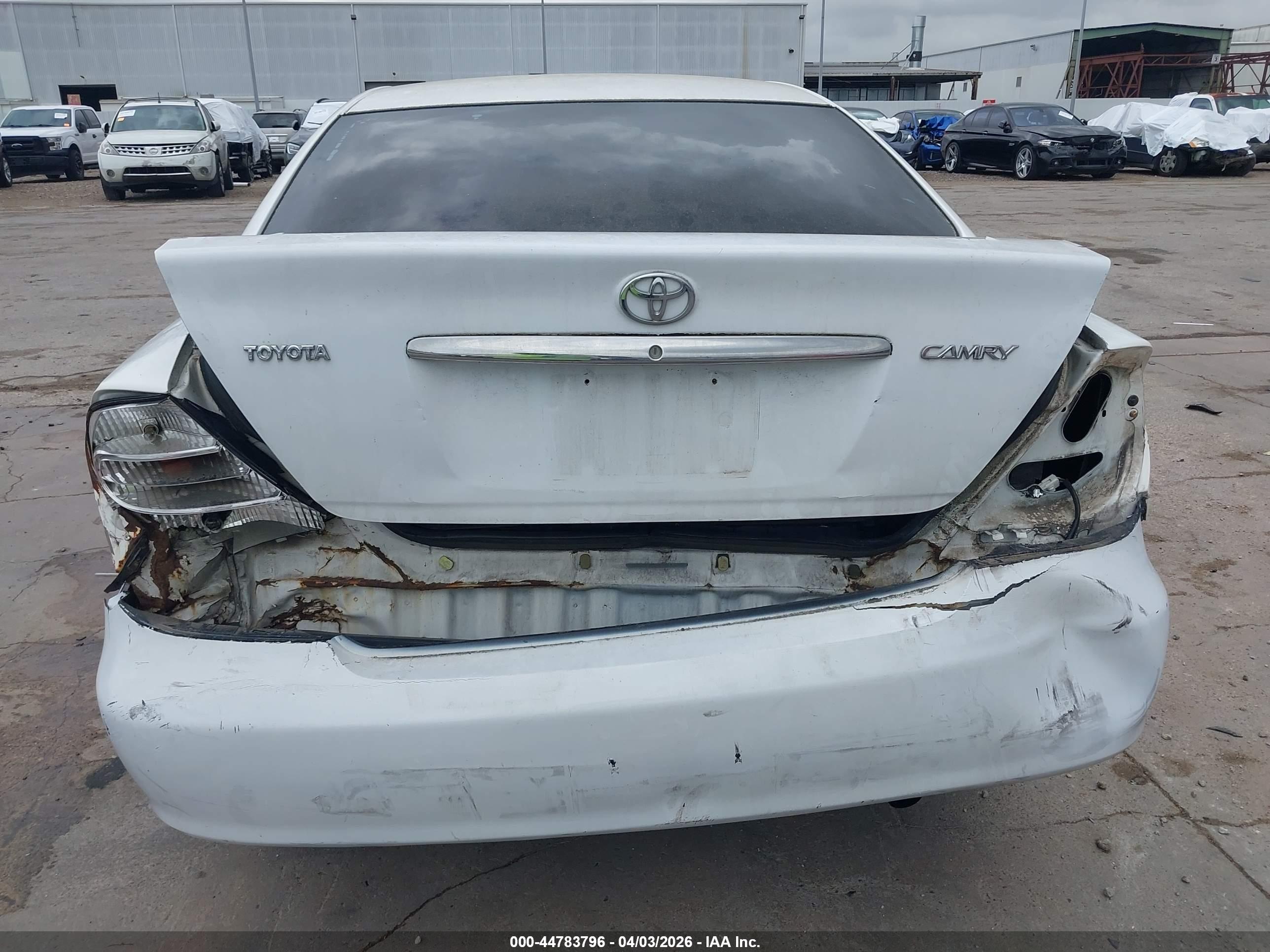 TOYOTA CAMRY image 6