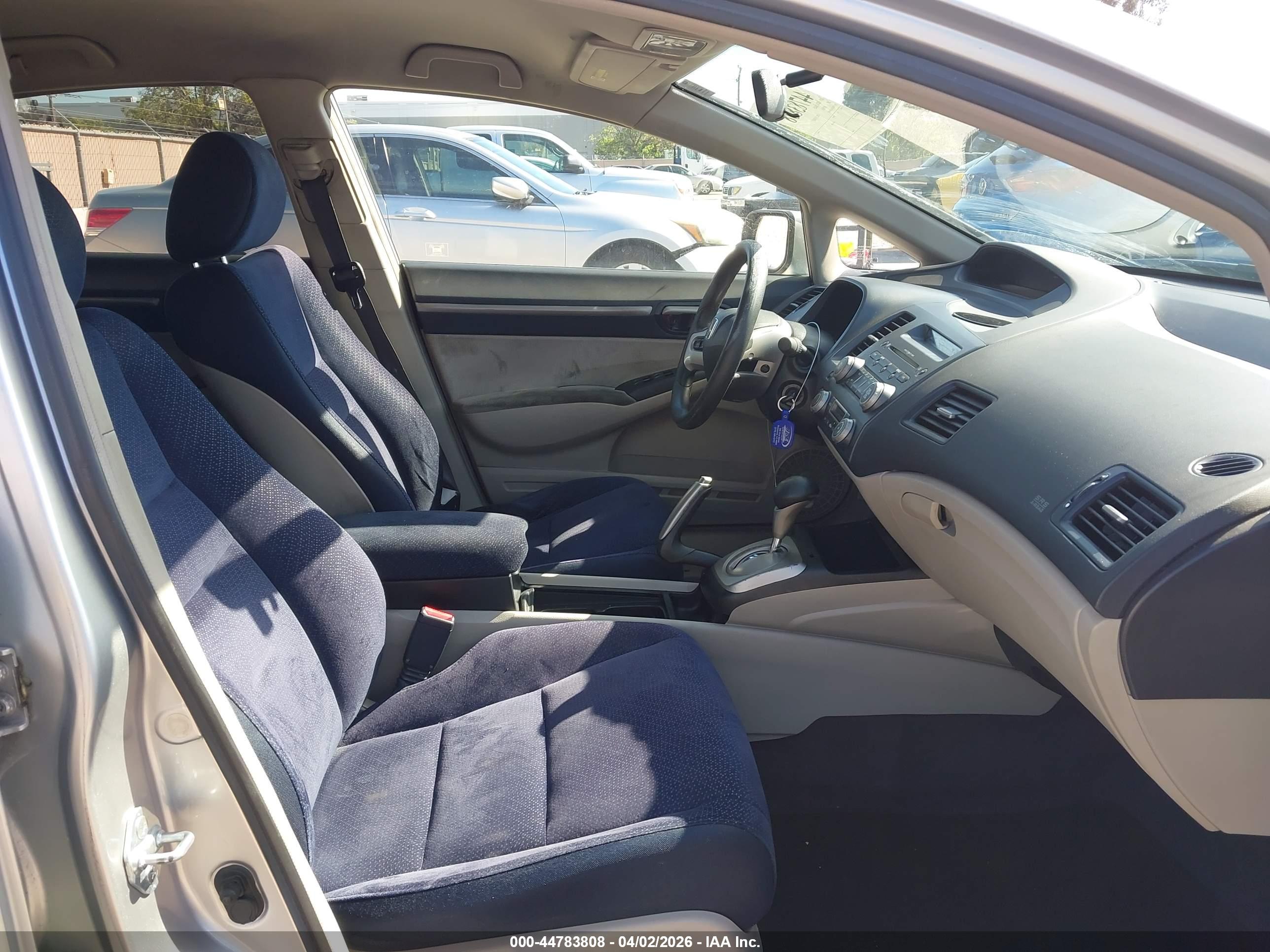 HONDA CIVIC image 5