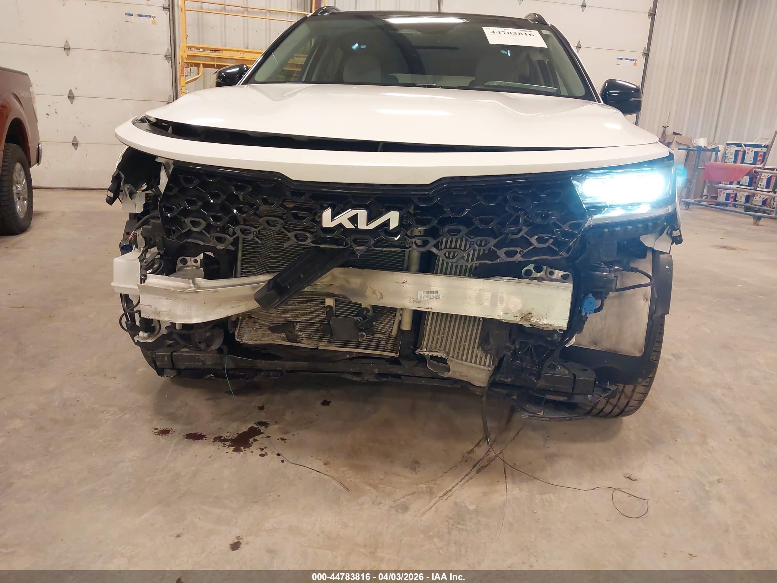 KIA SORENTO image 6