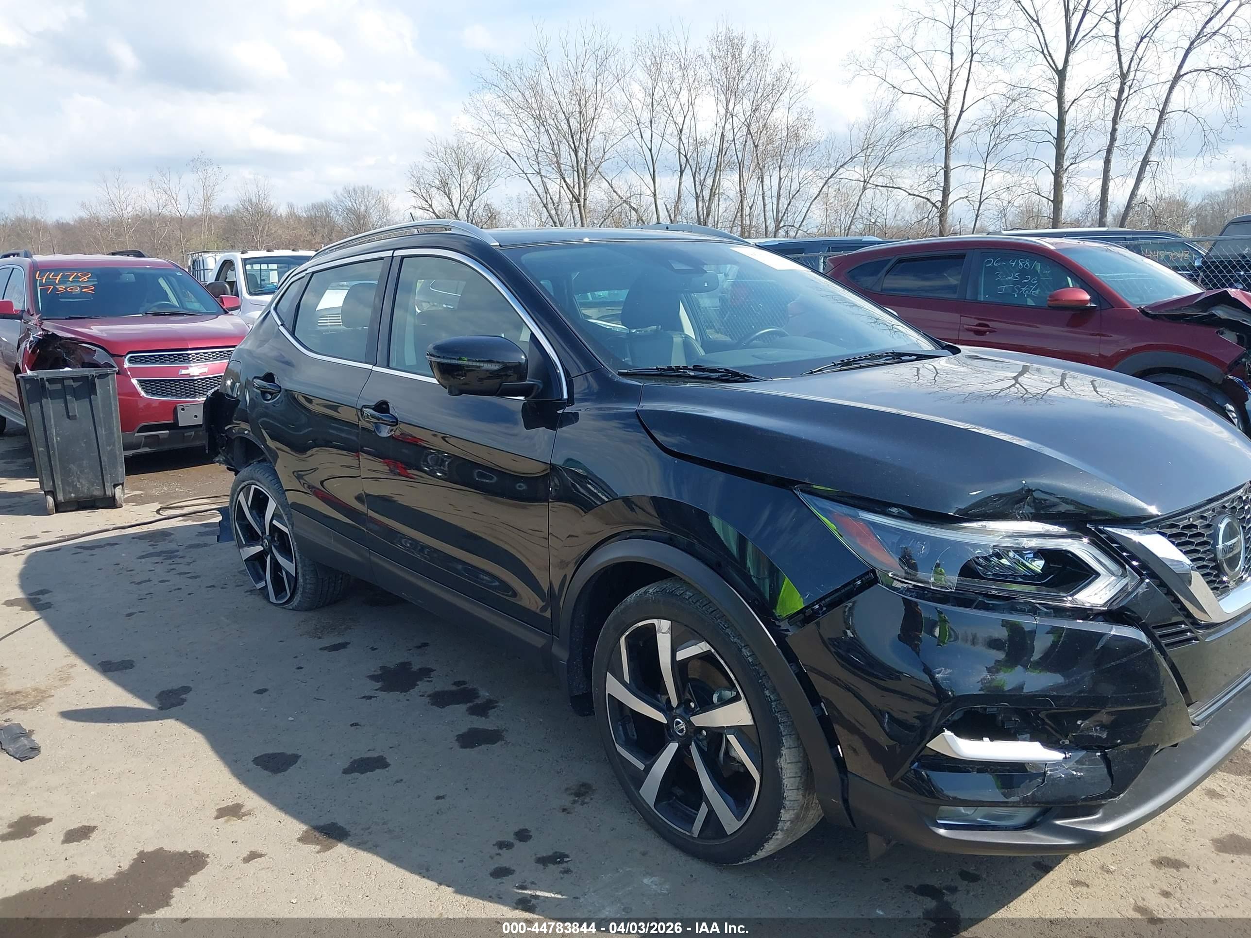 NISSAN ROGUE image 6