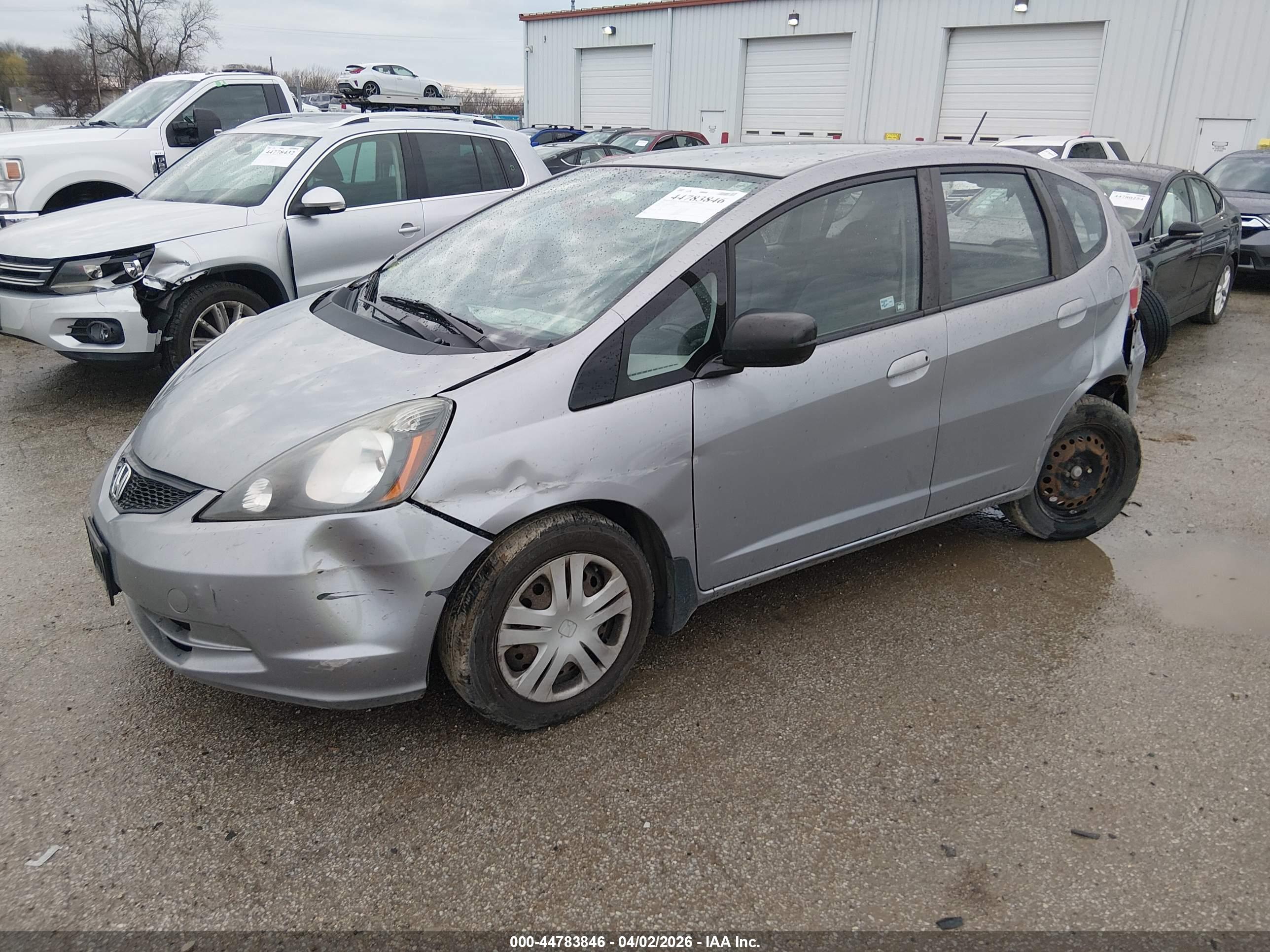 HONDA FIT image 2
