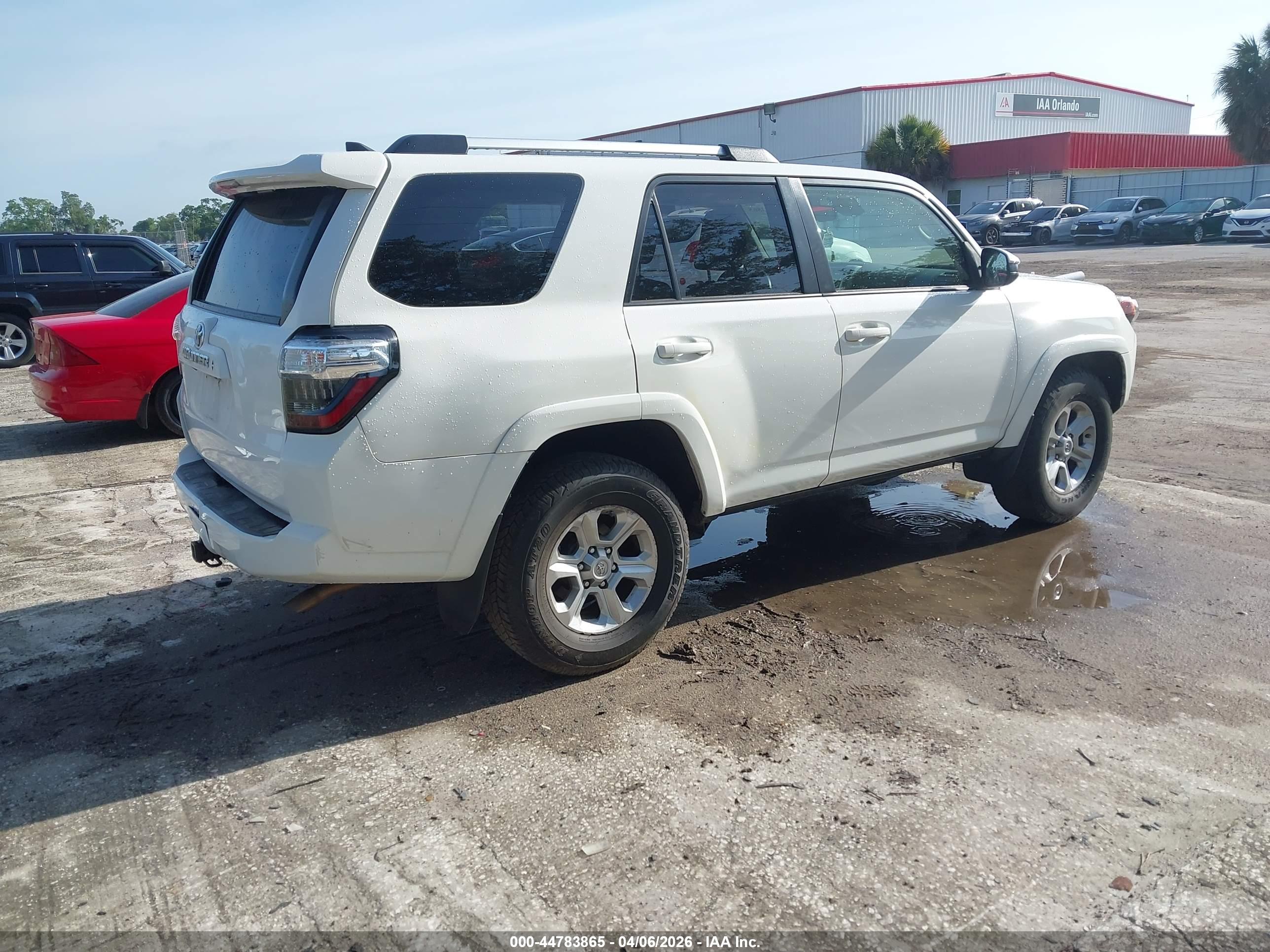 TOYOTA 4RUNNER image 4