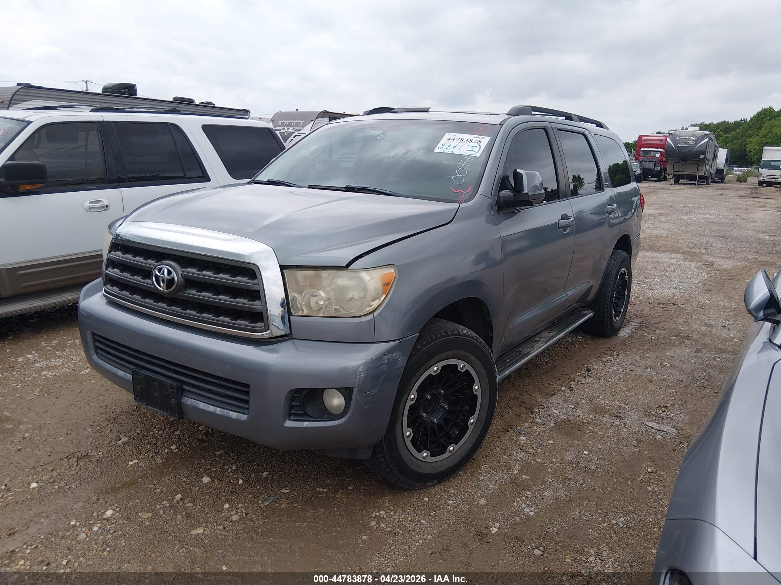 TOYOTA SEQUOIA image 2