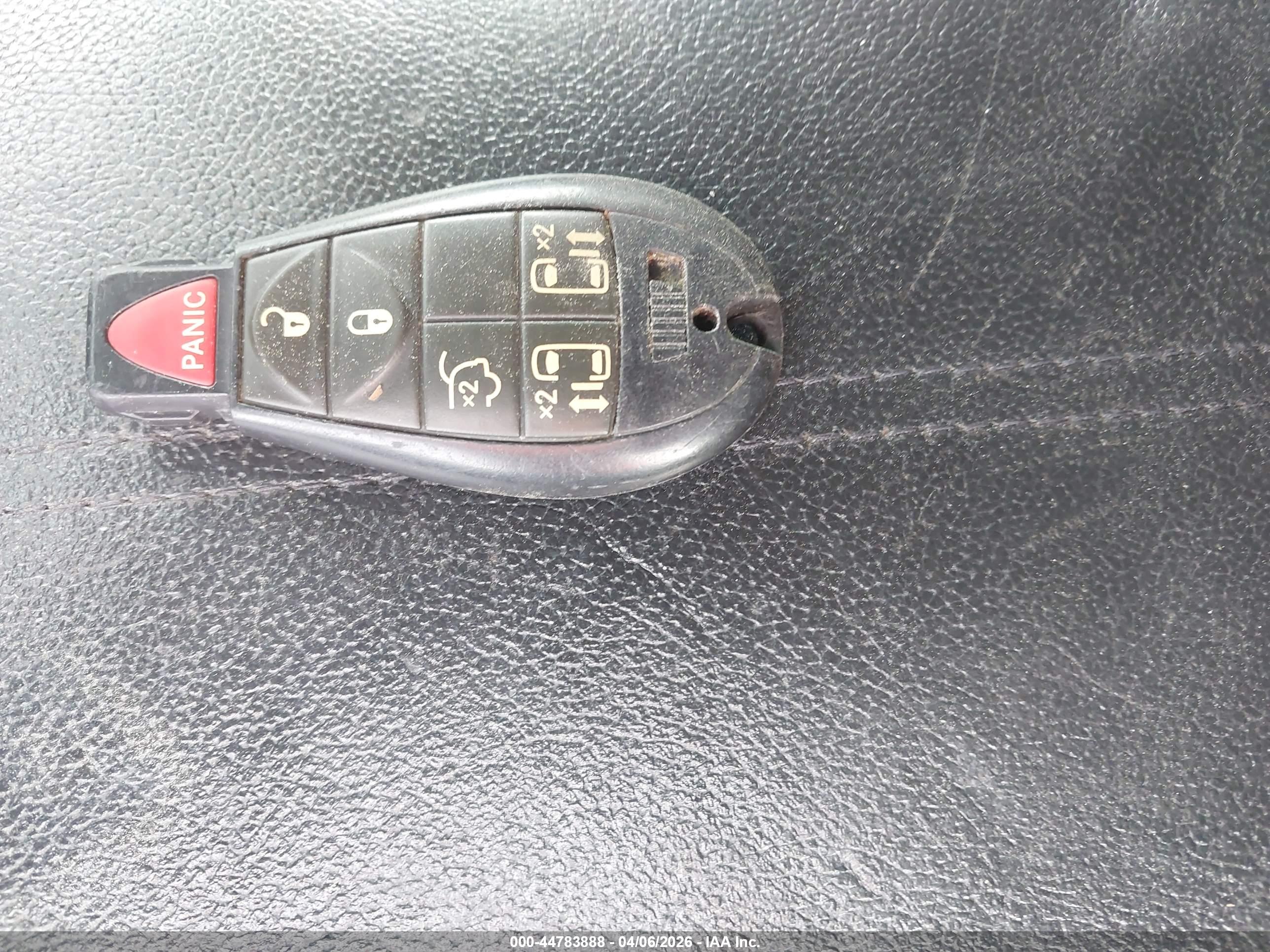 CHRYSLER TOWN image 11