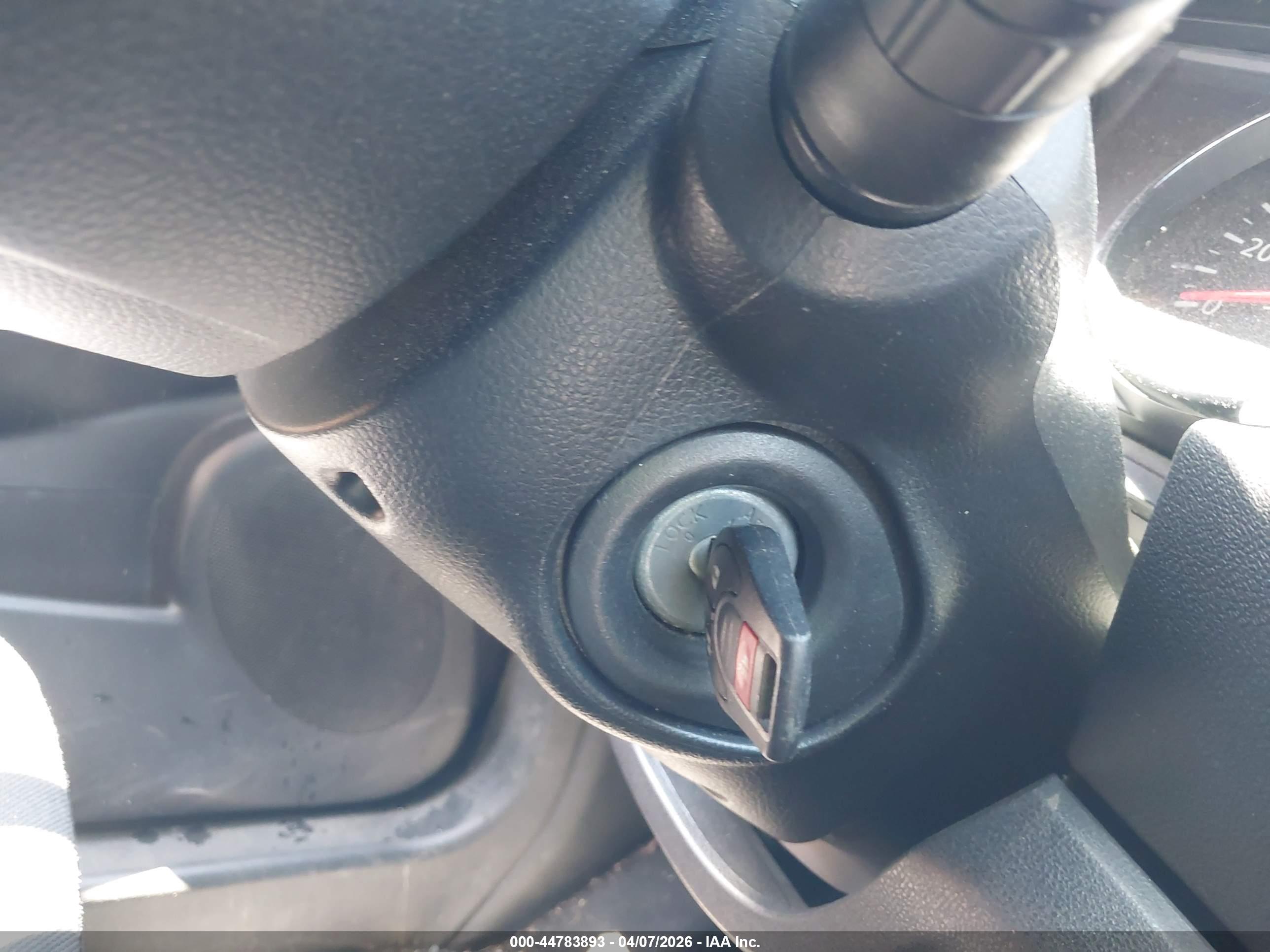 NISSAN ROGUE image 11