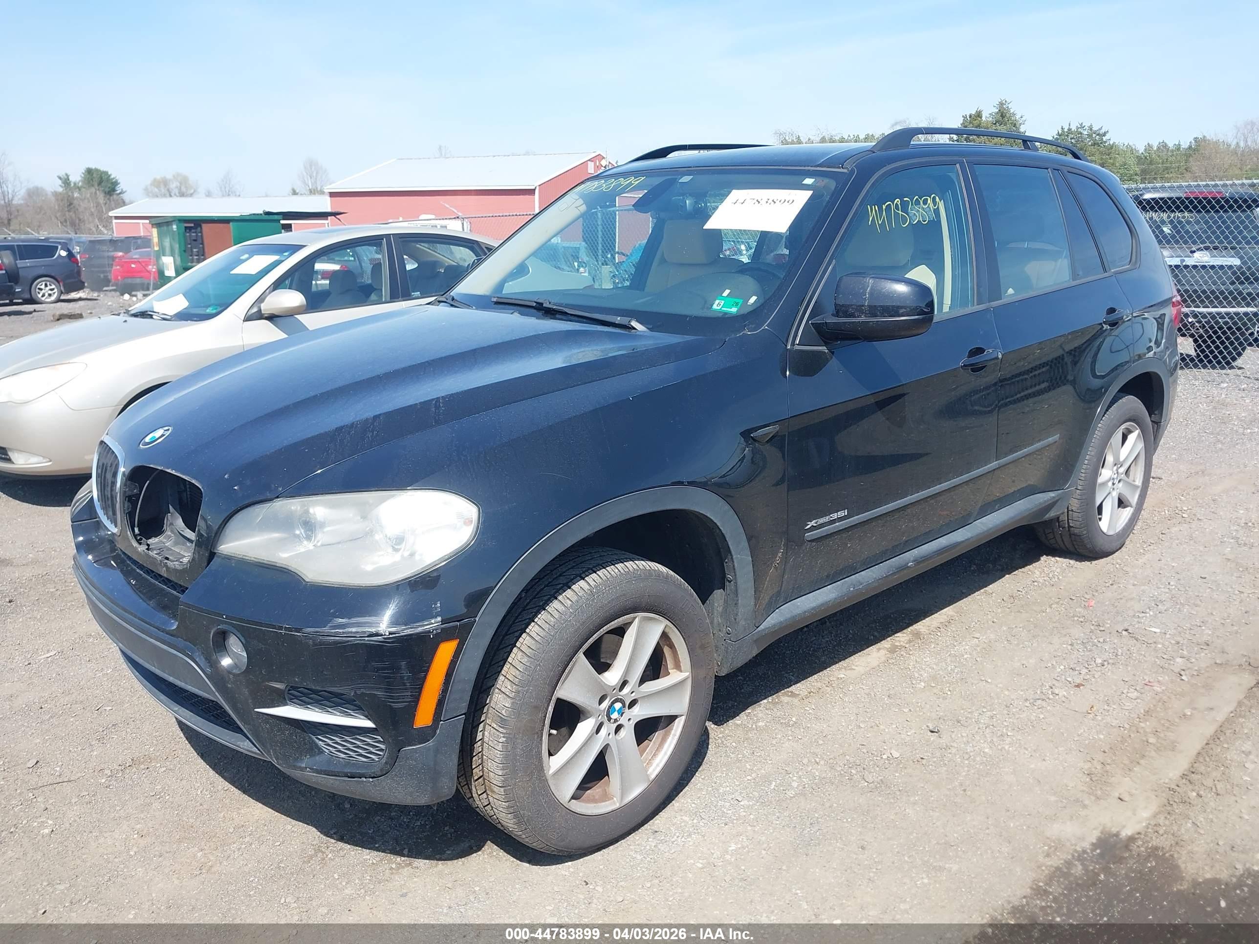 BMW X5 image 2