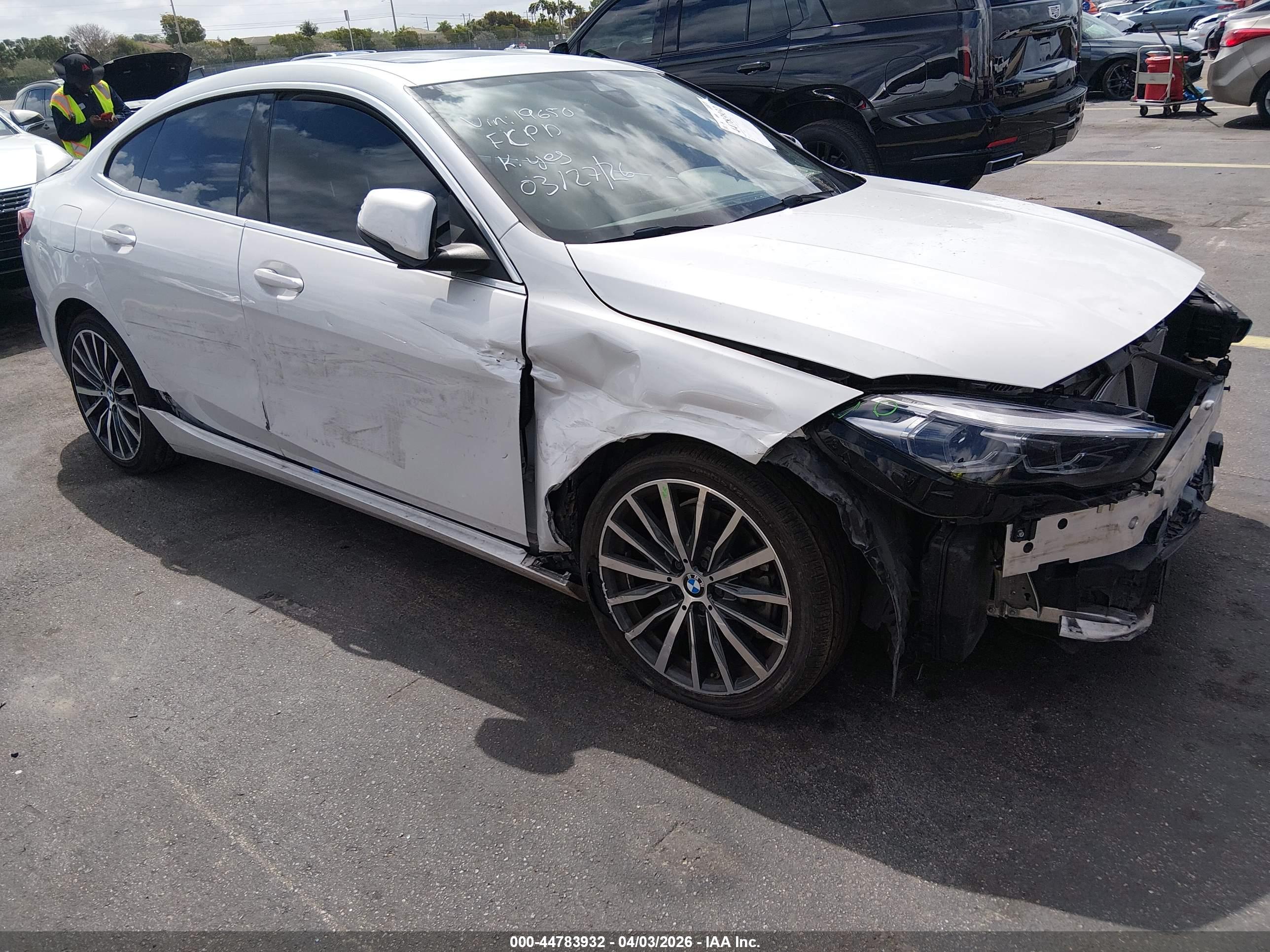 BMW 228 image 6
