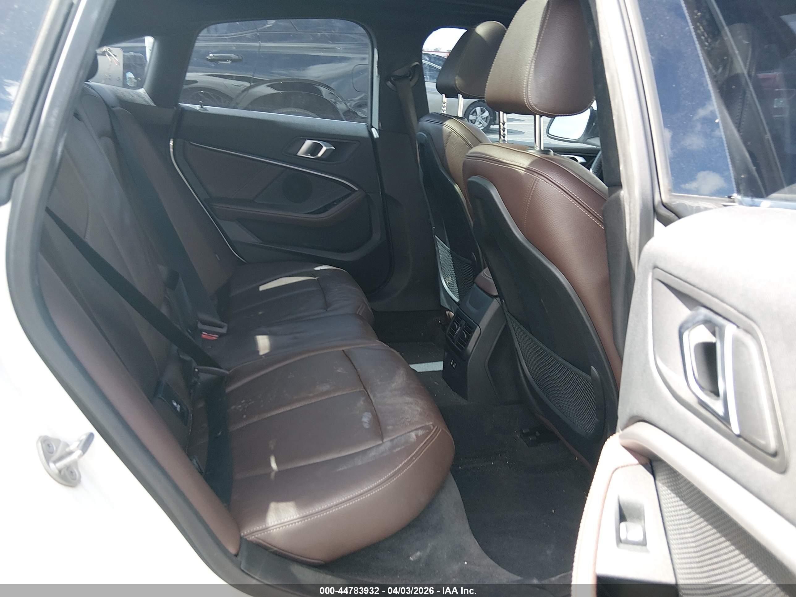 BMW 228 image 8