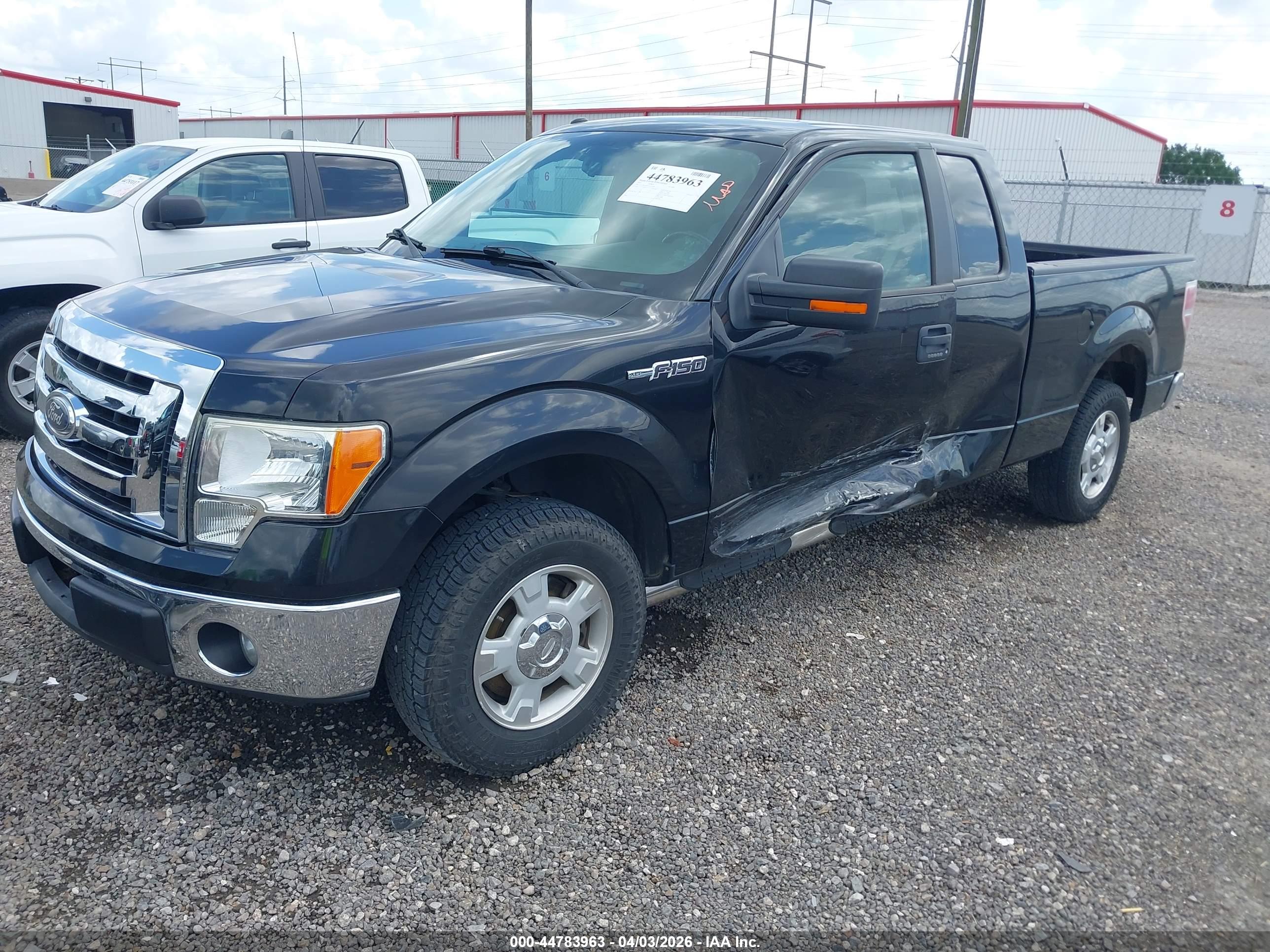 FORD F-150 image 2