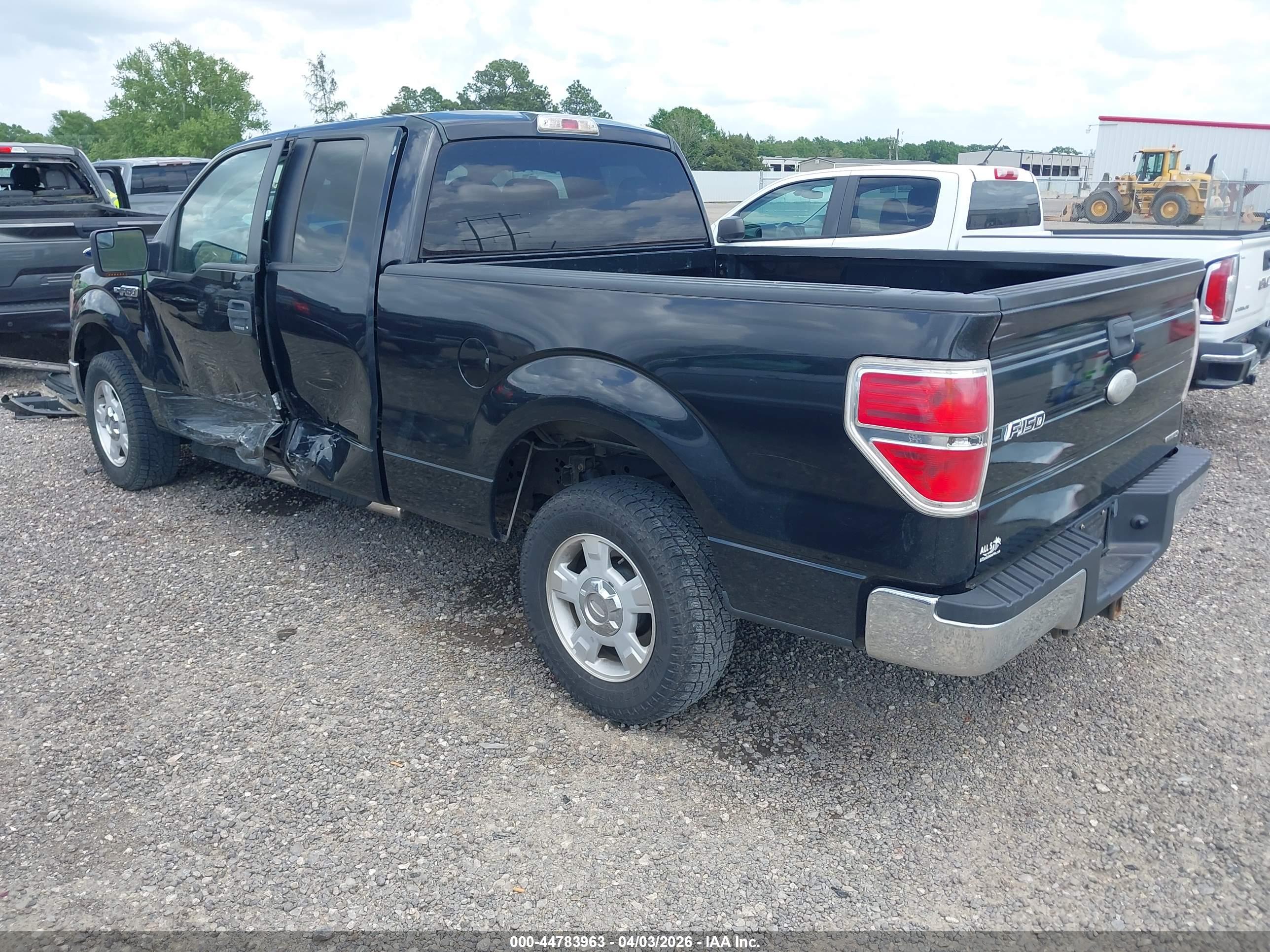 FORD F-150 image 3