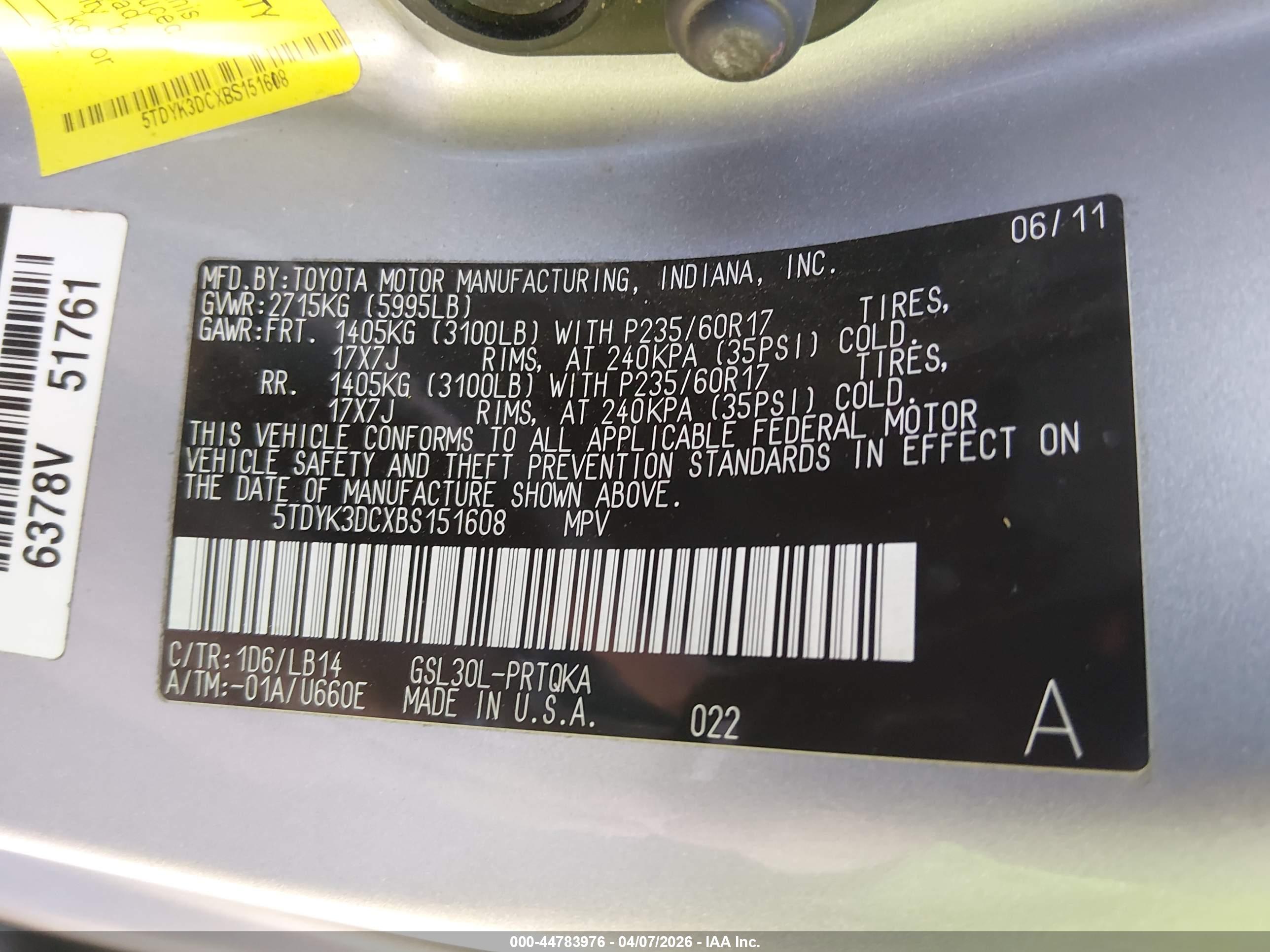 TOYOTA SIENNA image 9