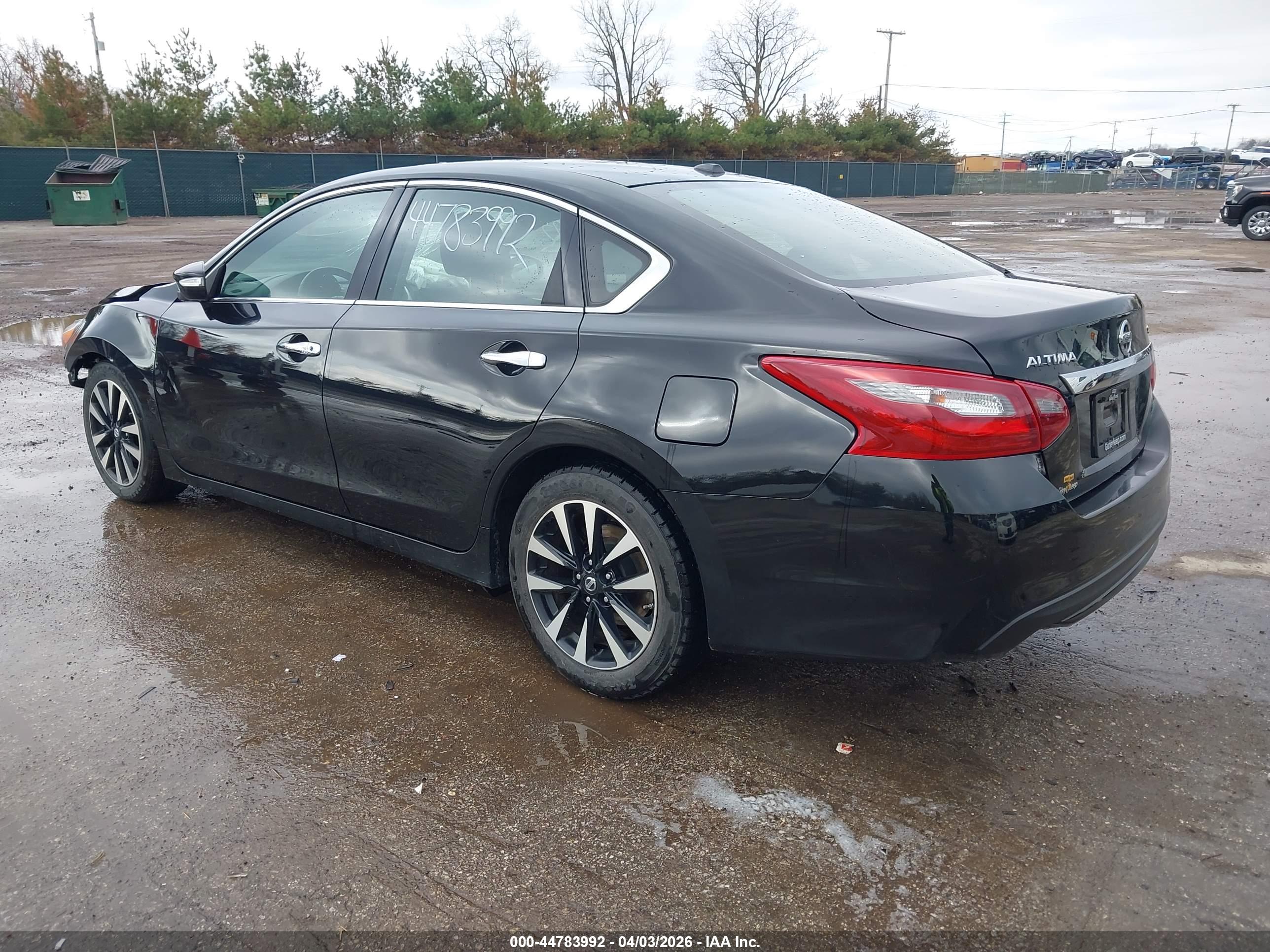 NISSAN ALTIMA image 3