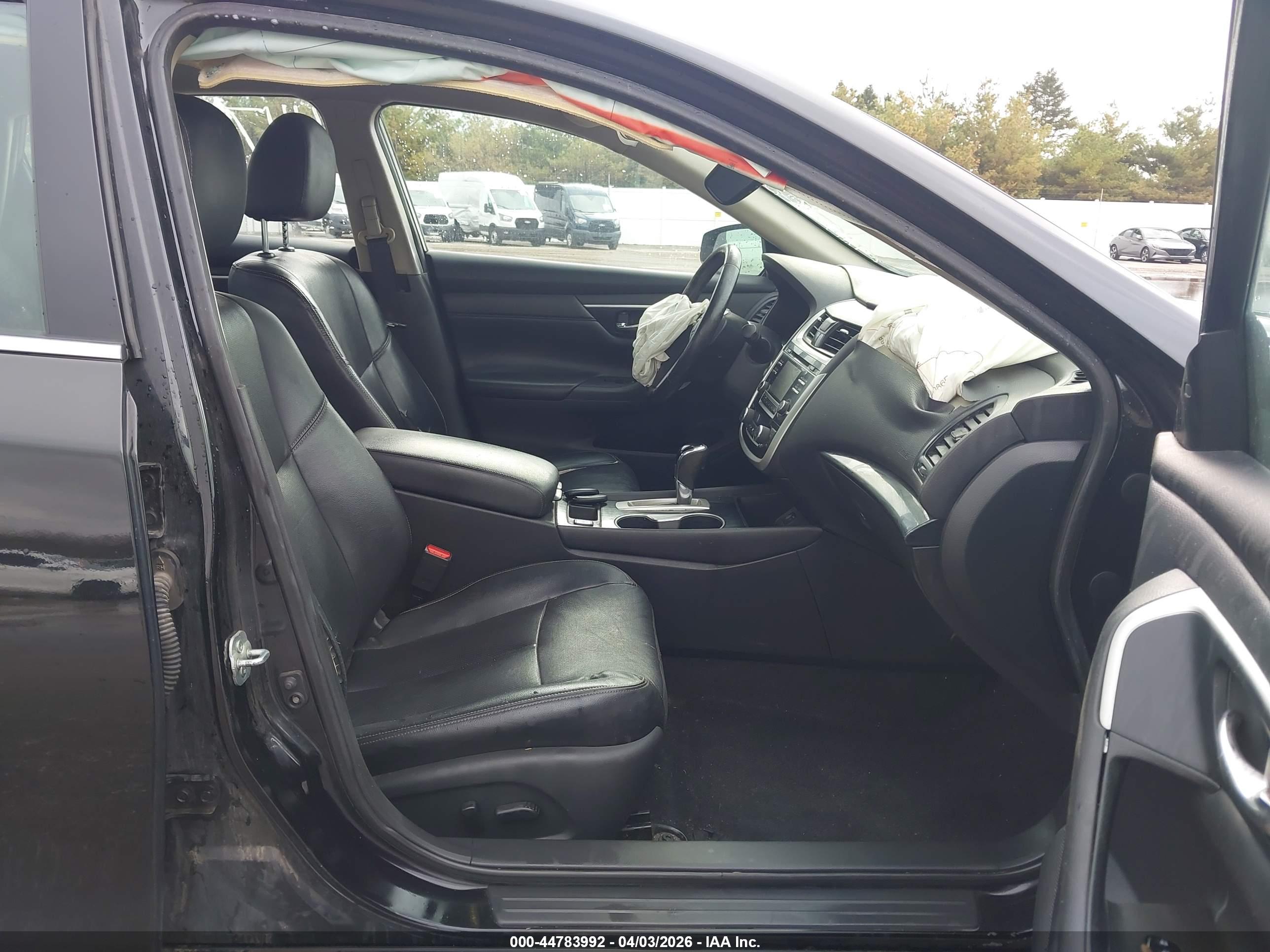 NISSAN ALTIMA image 5