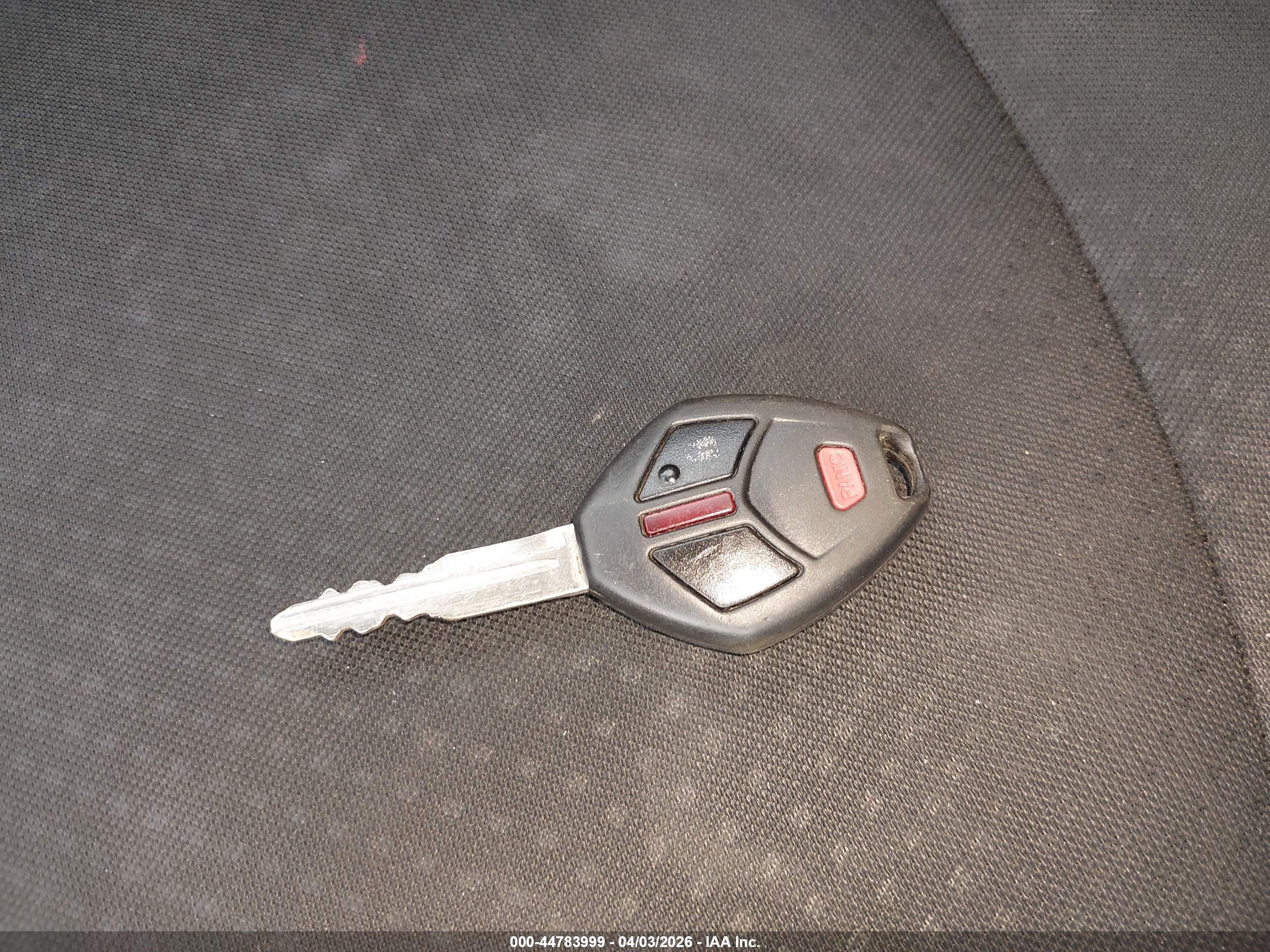 MITSUBISHI OUTLANDER image 11