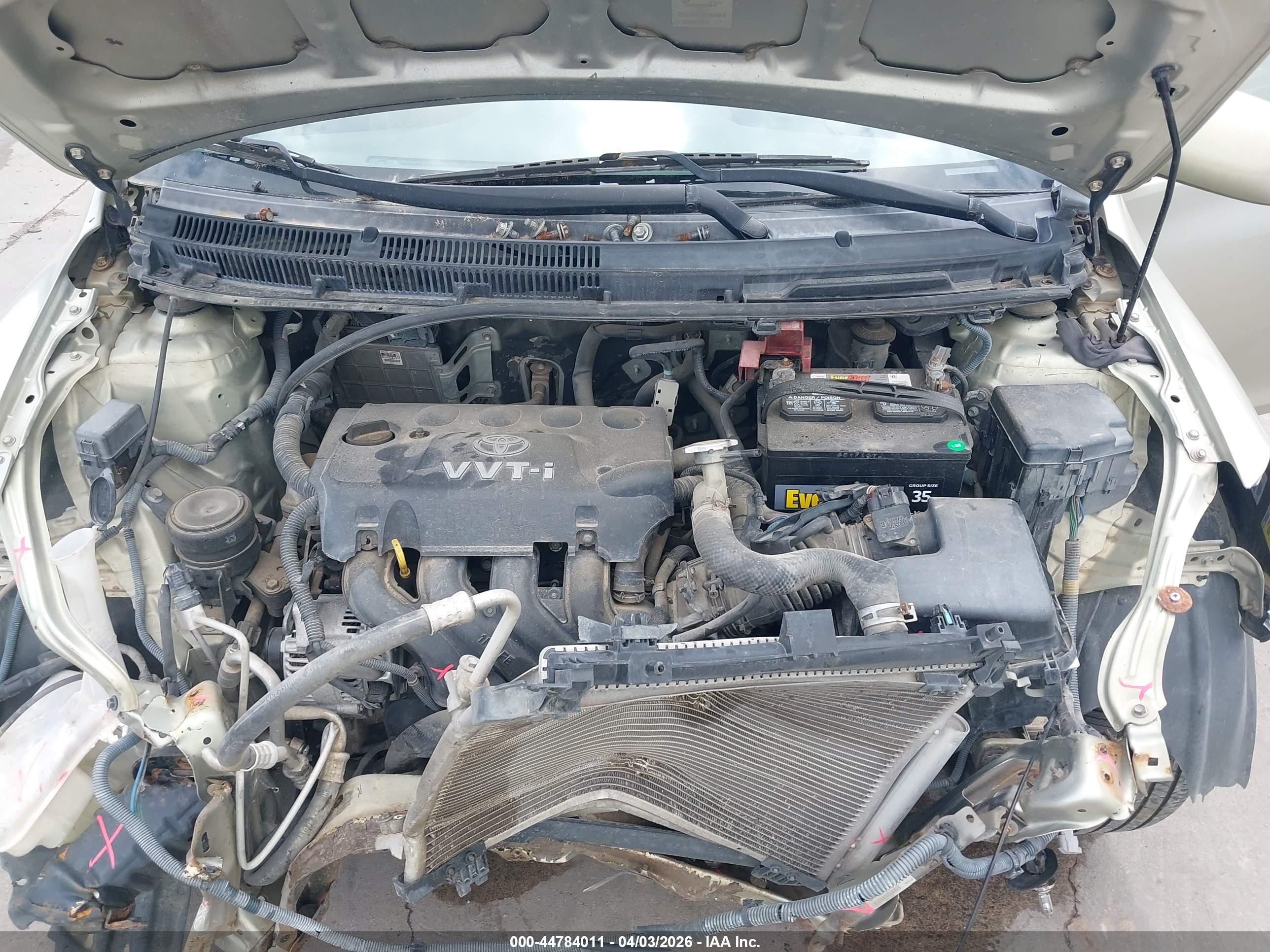 TOYOTA YARIS image 10