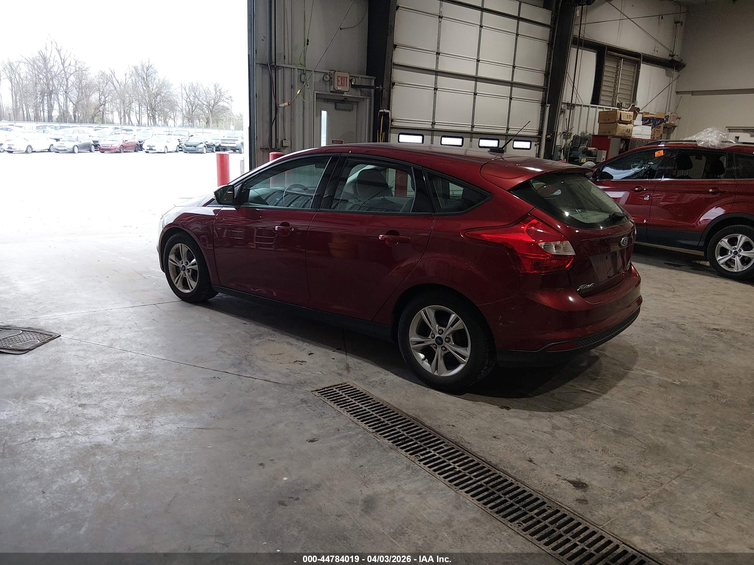 FORD FOCUS image 3