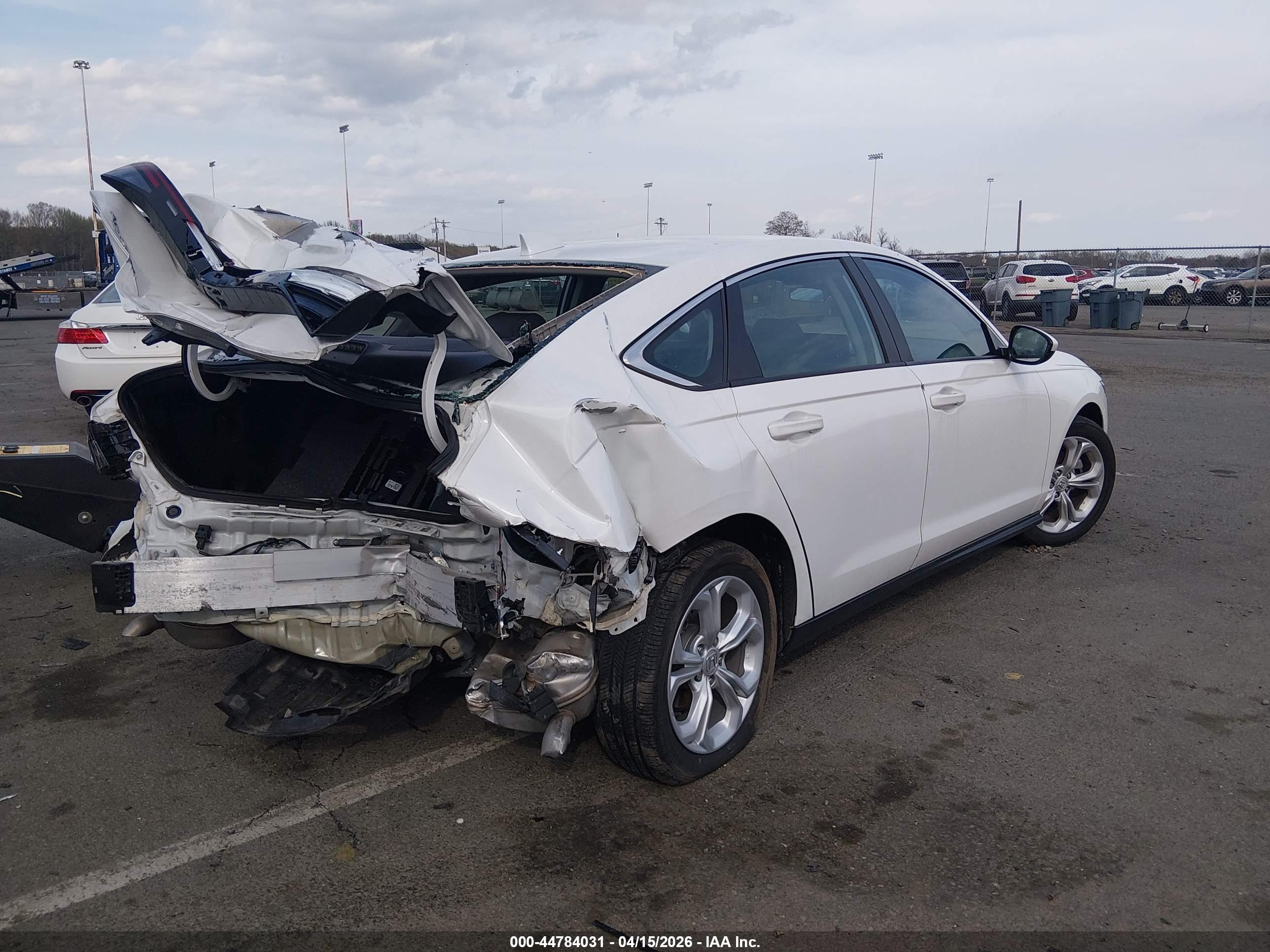 HONDA ACCORD image 4