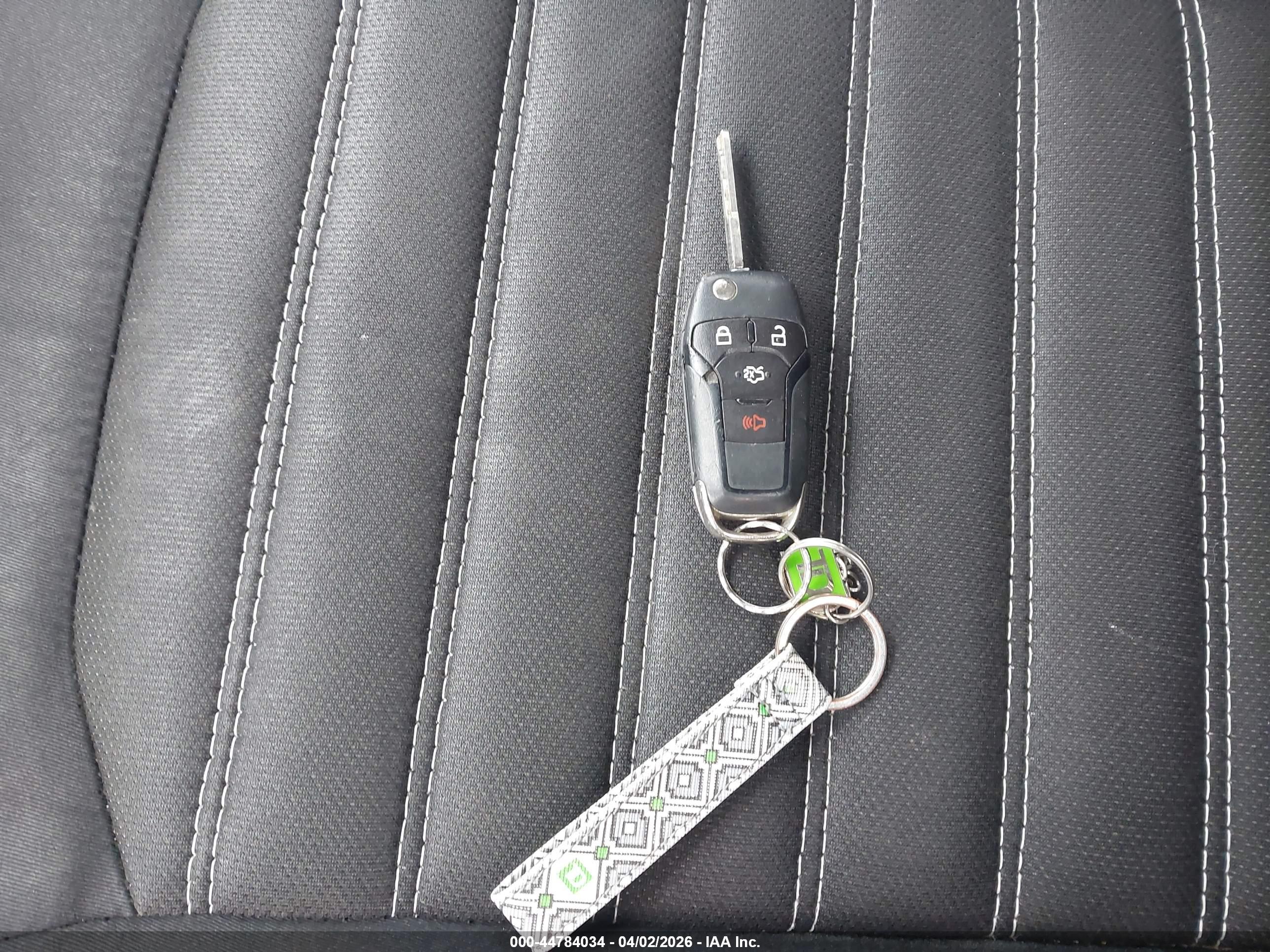 FORD FUSION image 11