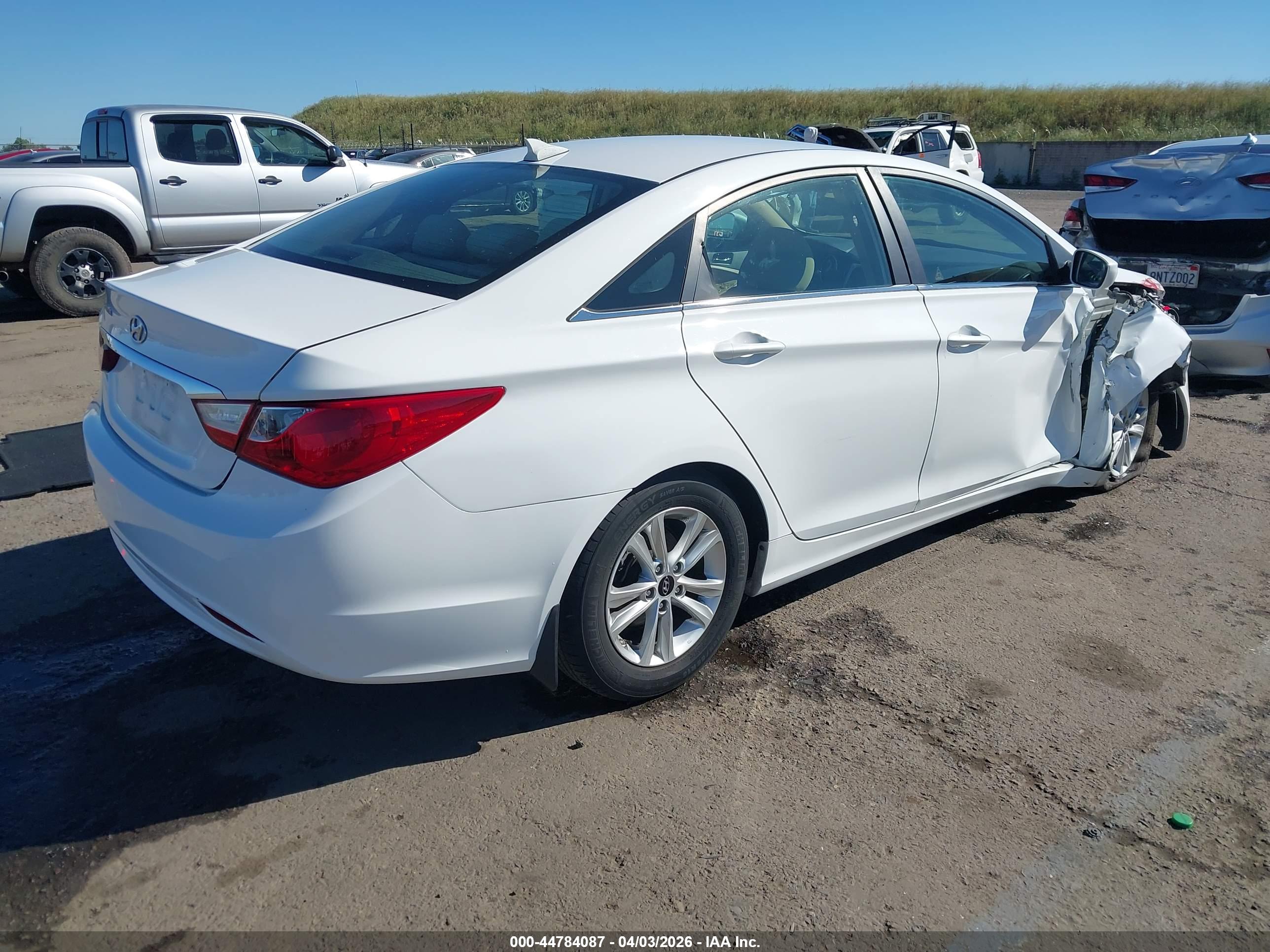 HYUNDAI SONATA image 4