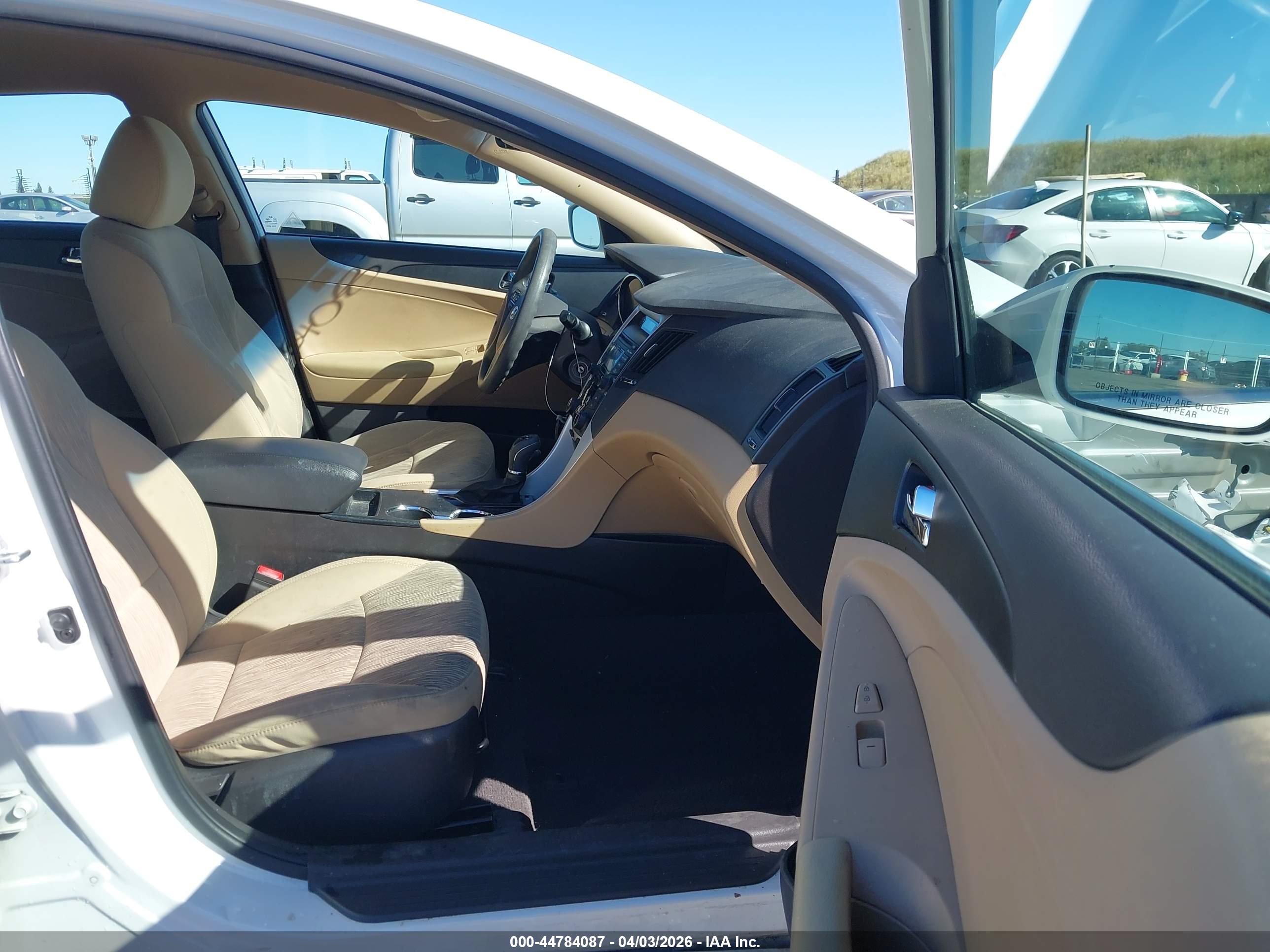 HYUNDAI SONATA image 5