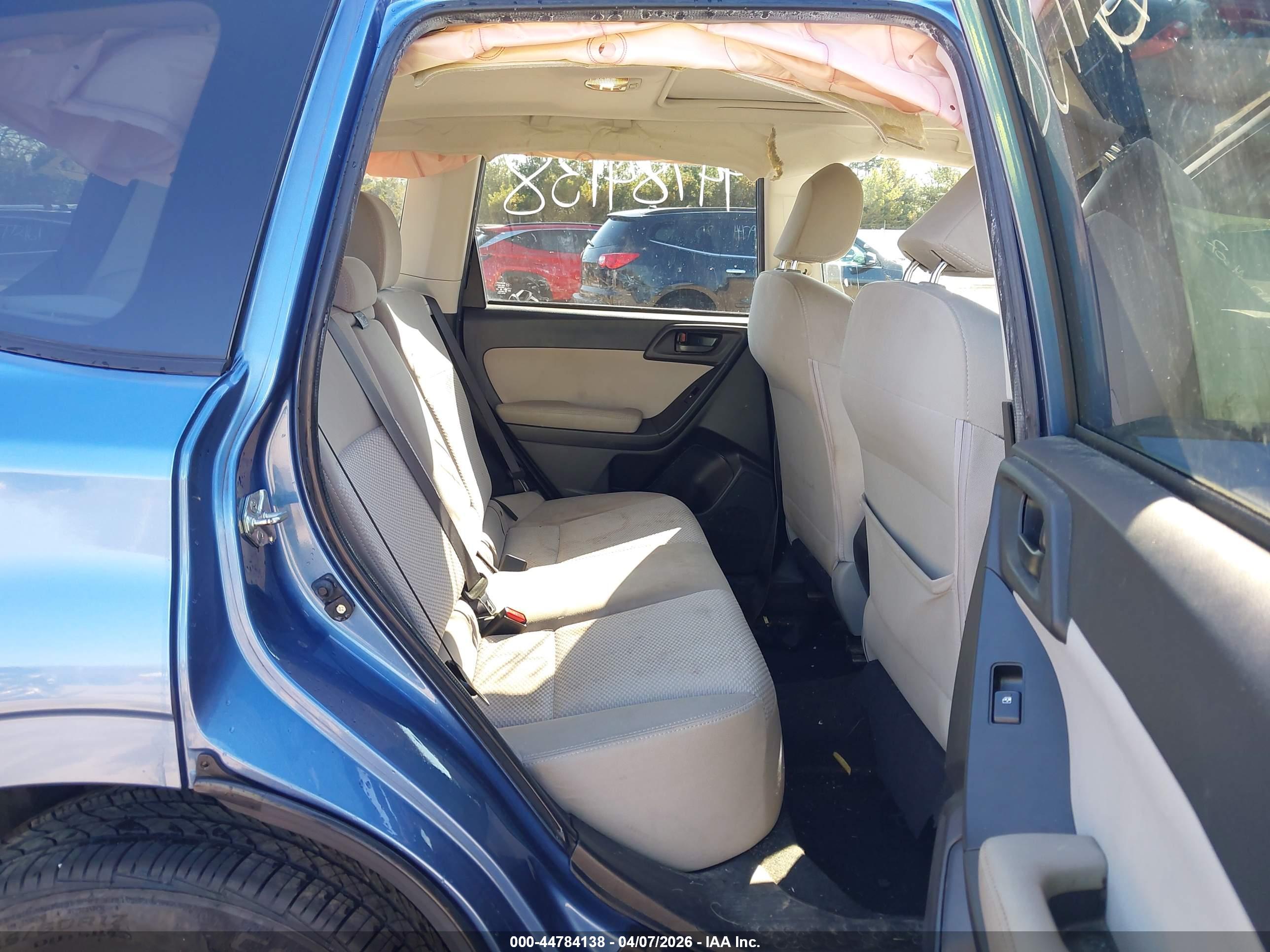 SUBARU FORESTER image 8