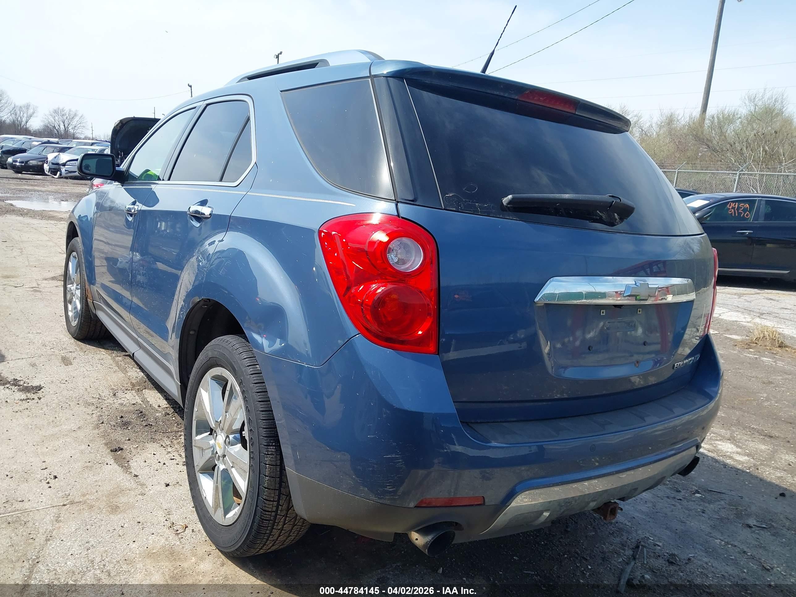 CHEVROLET EQUINOX image 3