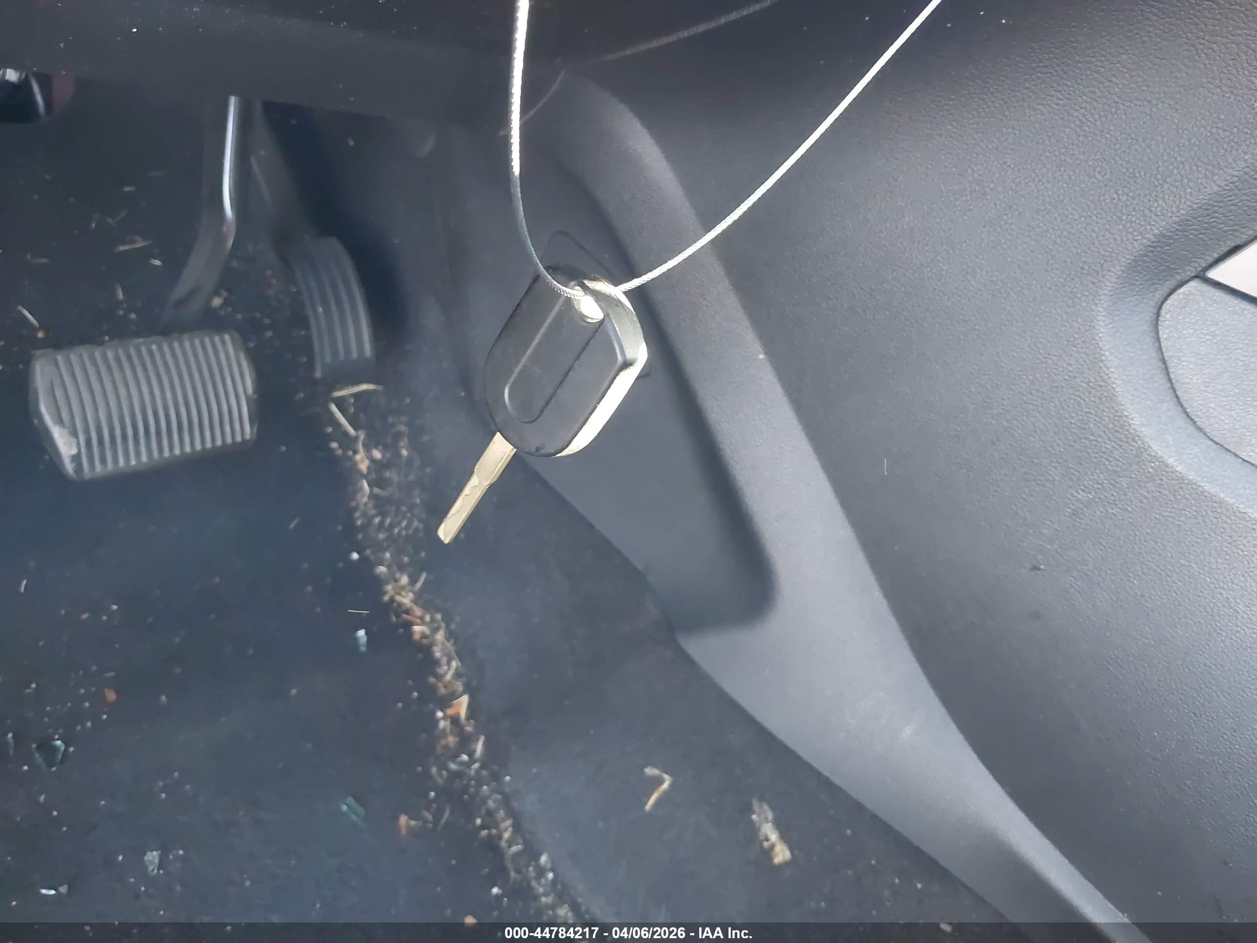 FORD ESCAPE image 11